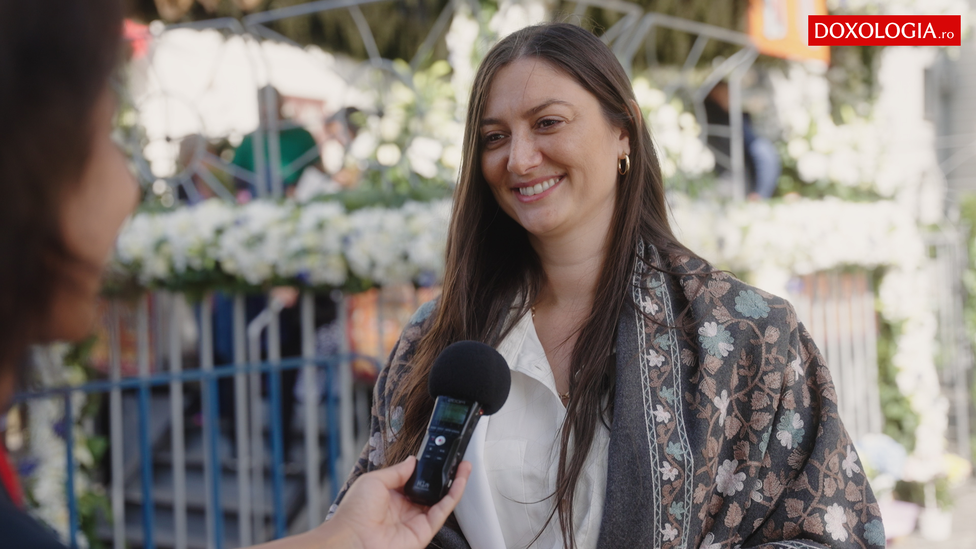 (Video) O carte și un film despre Sfânta Parascheva au adus-o în România, la Iași