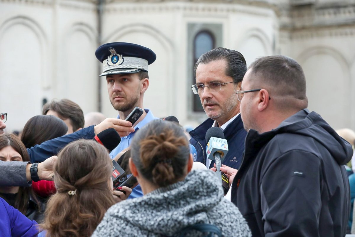 D-l Vasile Bănescu, alături de Cpt. Alexandru Iacob