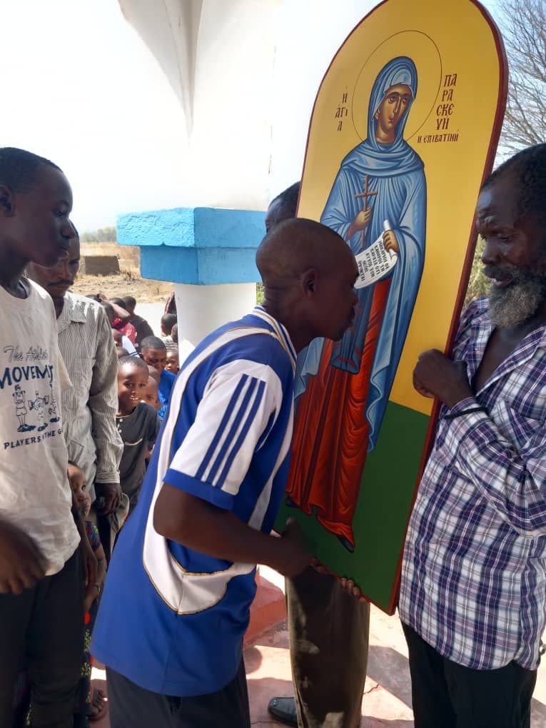 Ocrotitoarea Moldovei, Sfânta Parascheva – ocrotitoare a satului Idodi Ocrotitoarea Moldovei, Sfânta Parascheva – ocrotitoare a satului Idodi