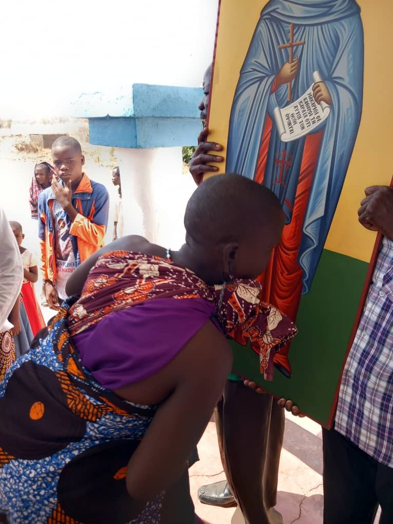 Ocrotitoarea Moldovei, Sfânta Parascheva – ocrotitoare a satului Idodi Ocrotitoarea Moldovei, Sfânta Parascheva – ocrotitoare a satului Idodi