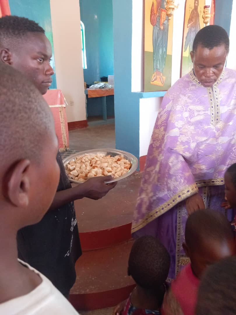 Ocrotitoarea Moldovei, Sfânta Parascheva – ocrotitoare a satului Idodi Ocrotitoarea Moldovei, Sfânta Parascheva – ocrotitoare a satului Idodi