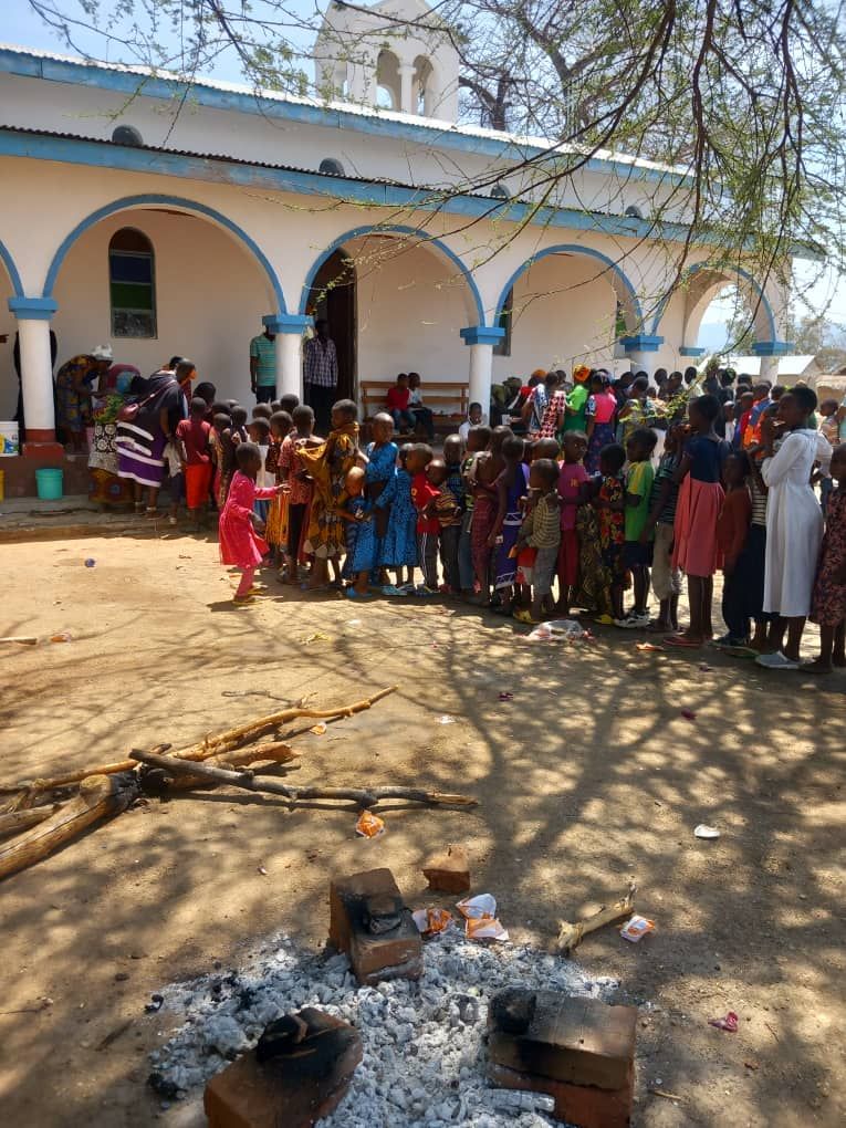 Ocrotitoarea Moldovei, Sfânta Parascheva – ocrotitoare a satului Idodi Ocrotitoarea Moldovei, Sfânta Parascheva – ocrotitoare a satului Idodi