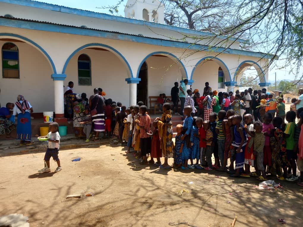 Ocrotitoarea Moldovei, Sfânta Parascheva – ocrotitoare a satului Idodi Ocrotitoarea Moldovei, Sfânta Parascheva – ocrotitoare a satului Idodi