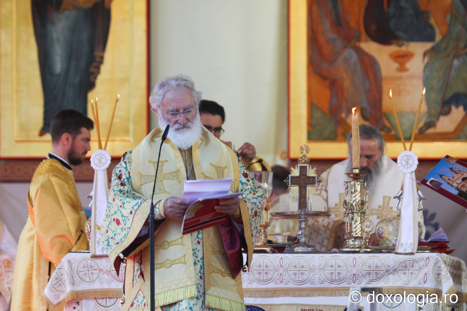 Înaltpreasfințitul Andreas, Mitropolit de Arkalochori „Sfinții Parascheva și Andrei sunt primii care au transmis un mesaj de comuniune și de unitate între Biserici” – IPS Andreas, Mitropolit de Arkalochori