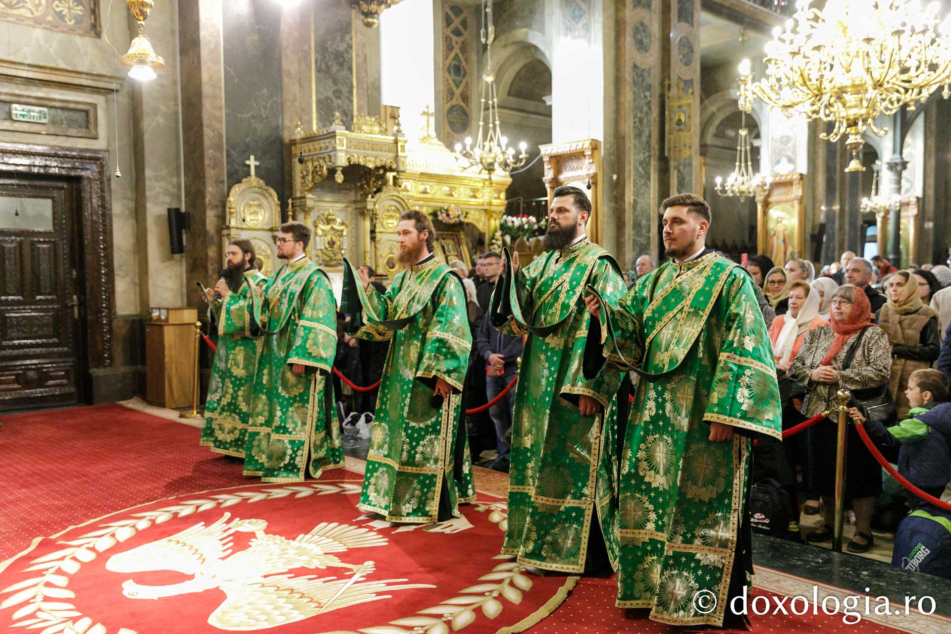 PS Nichifor Botoșăneanul a slujit la Catedrala Mitropolitană