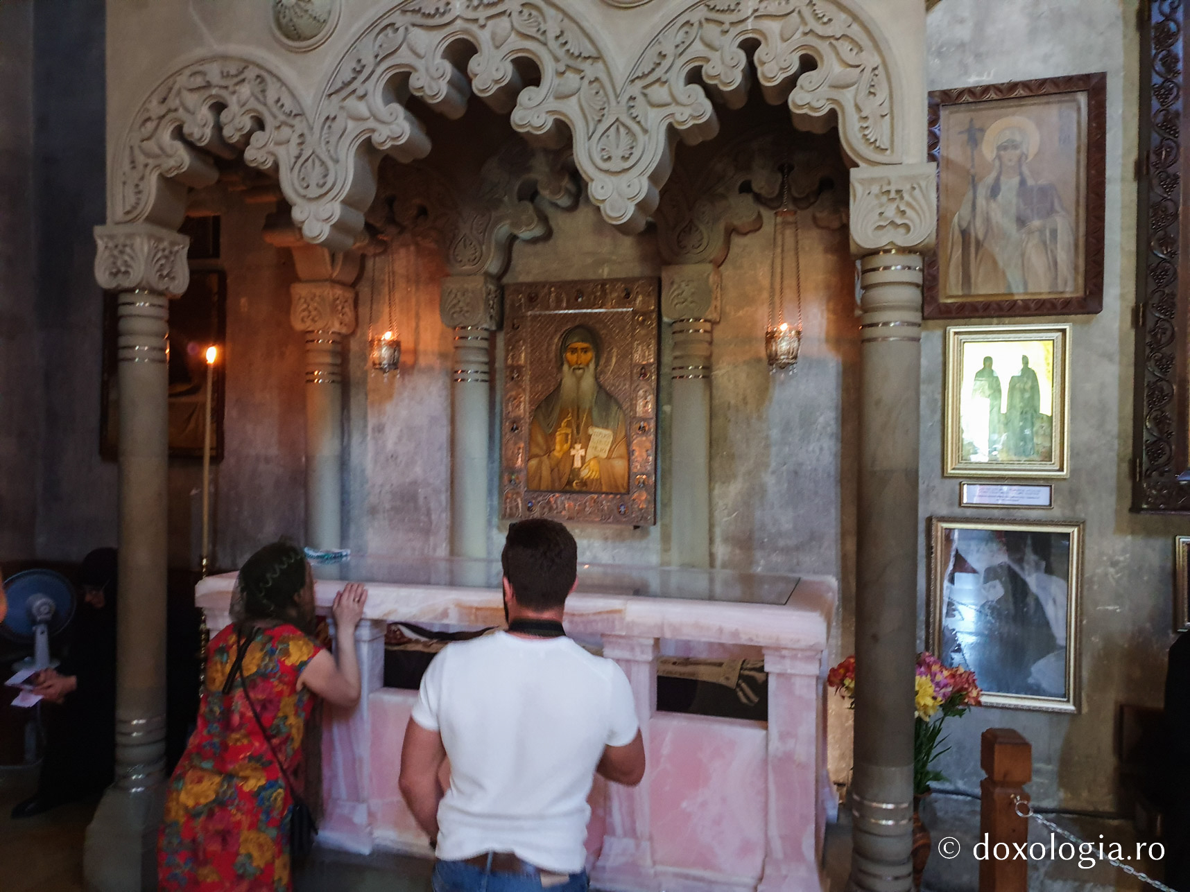 Moaștele Sfântului Gavriil Mărturisitorul, cel Nebun pentru Hristos / Foto: Magda Buftea Moaștele Sfântului Gavriil Mărturisitorul, cel Nebun pentru Hristos