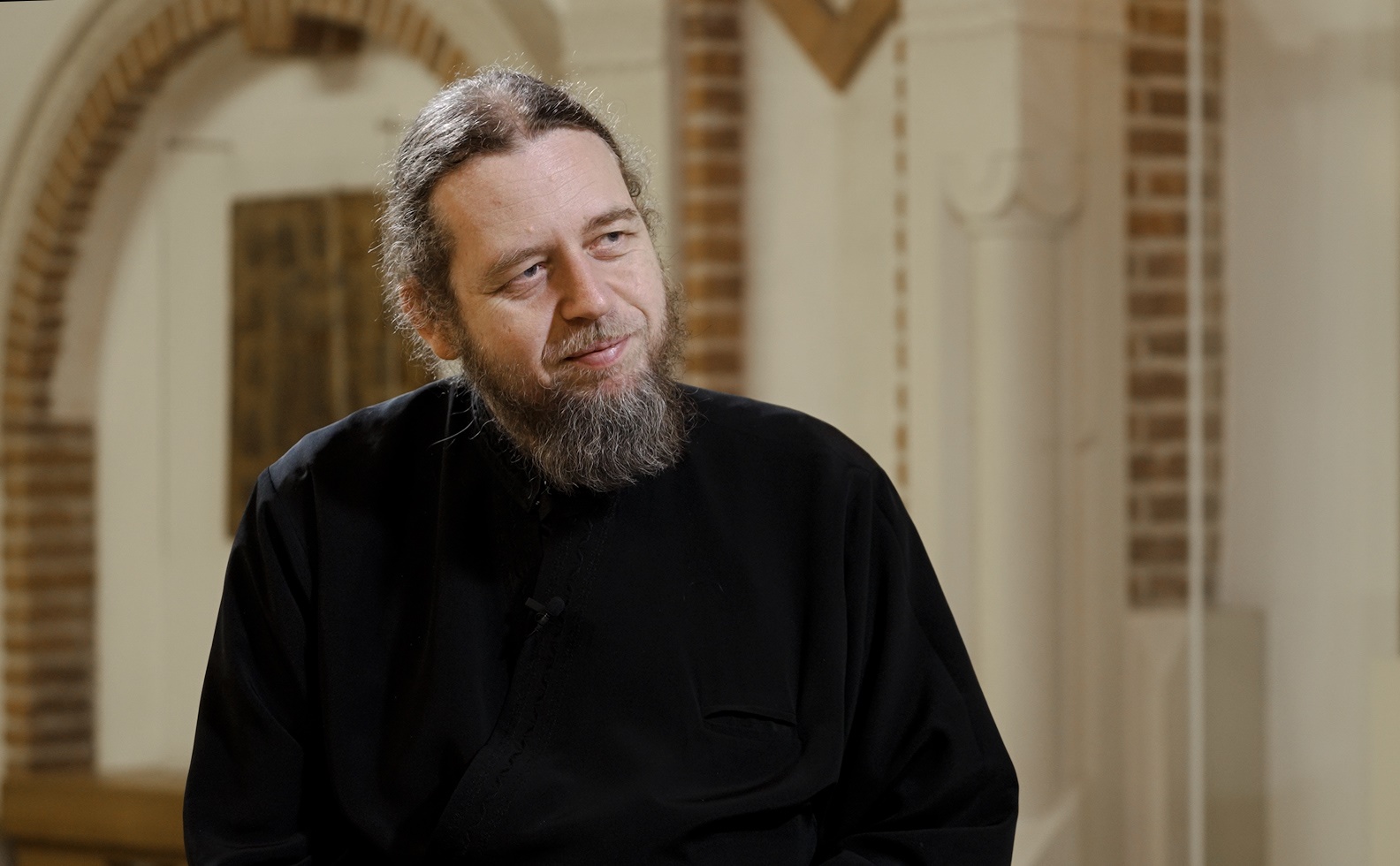 Părintele Răzvan Ionescu