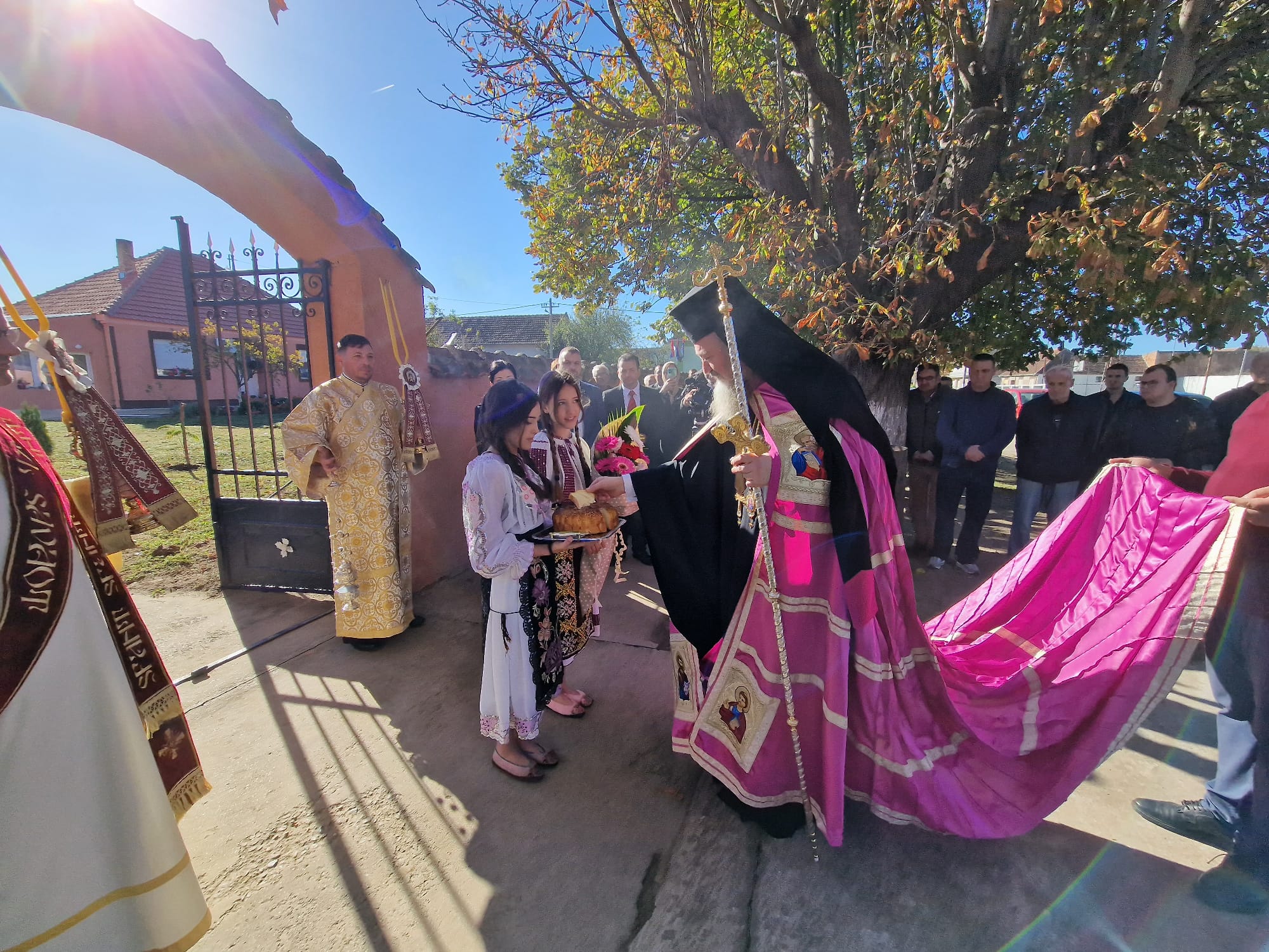 Liturghie arhierească pentru ortodocșii români din Grebenaţ, Serbia