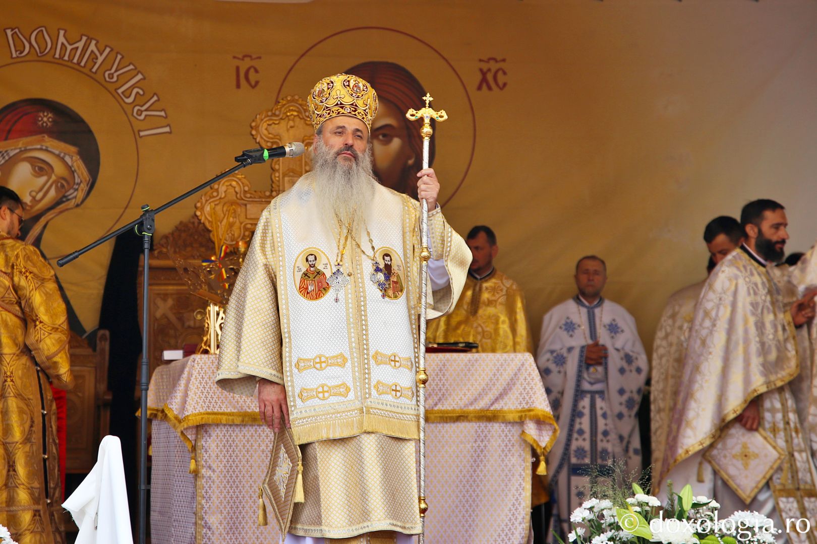 Înaltpreasfințitul Părinte Teofan, Mitropolitul Moldovei și Bucovinei / Foto: Flavius Popa Înaltpreasfințitul Părinte Teofan, Mitropolitul Moldovei și Bucovinei / Foto: Flavius Popa
