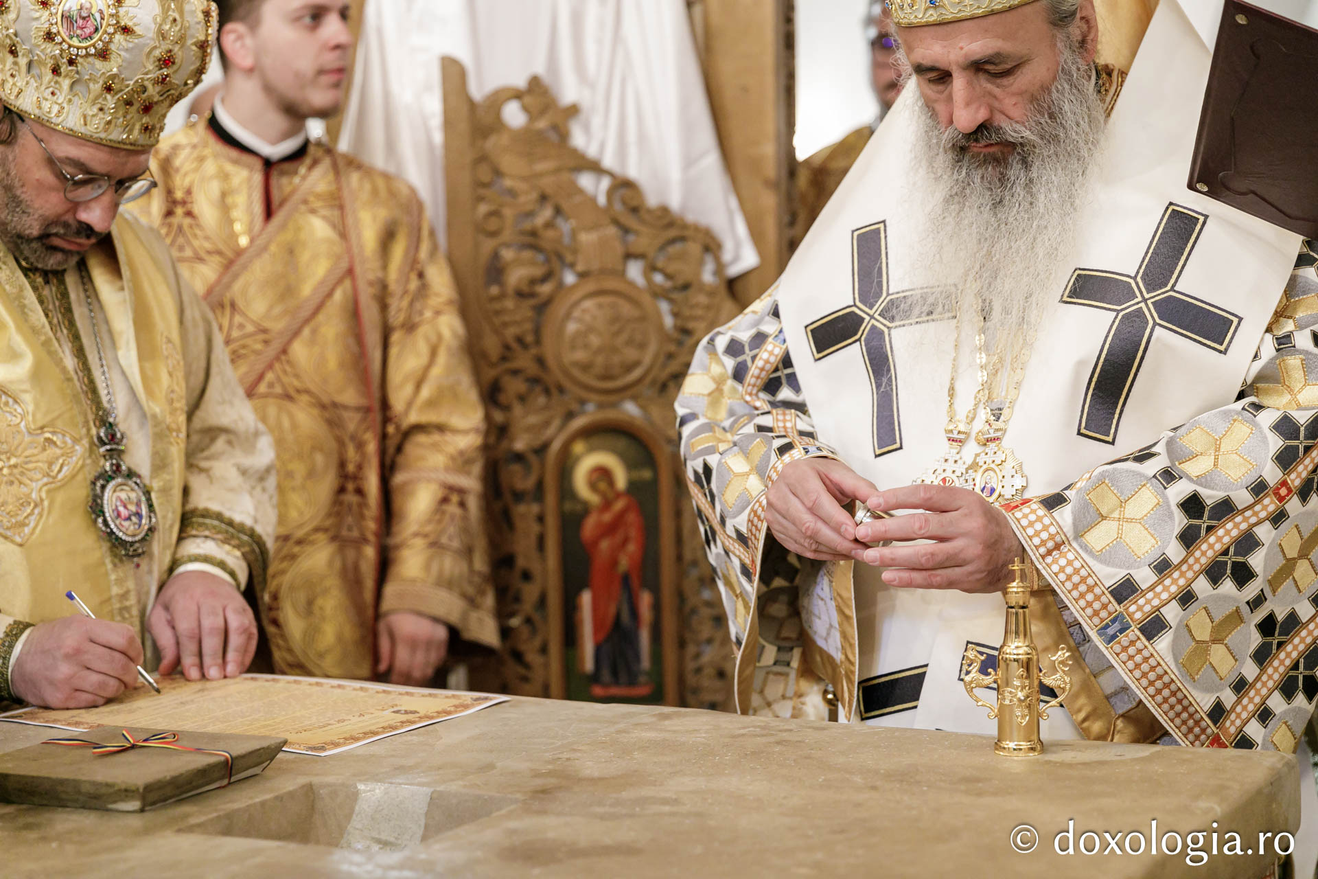 Resfințirea Bisericii „Sfântul Arhidiacon Ștefan” Țicău, Iași