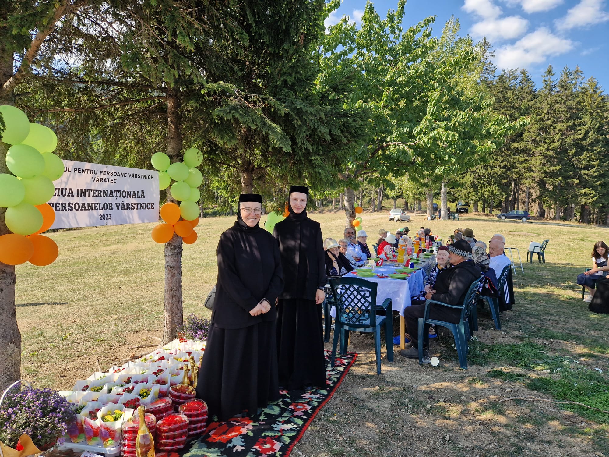 Beneficiarii Centrului „Cuvioasa Nazaria” al Mănăstirii Văratec