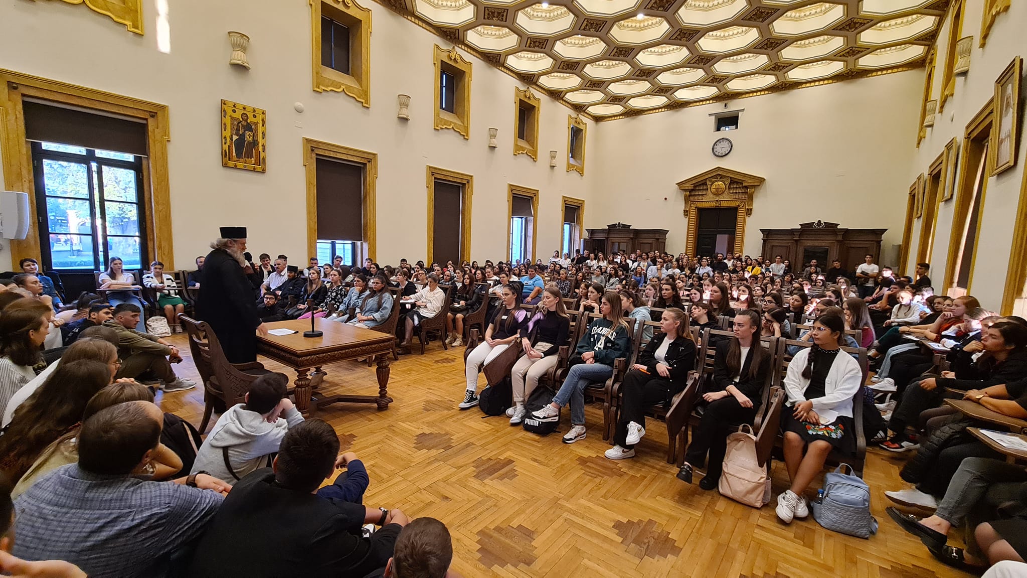 Voluntarii Sfintei Parascheva