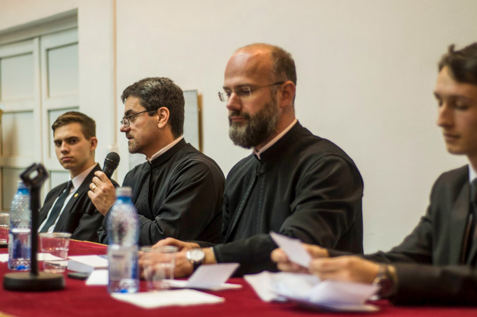 Părintele Sorin Mihalache a conferențiat la Alba Iulia