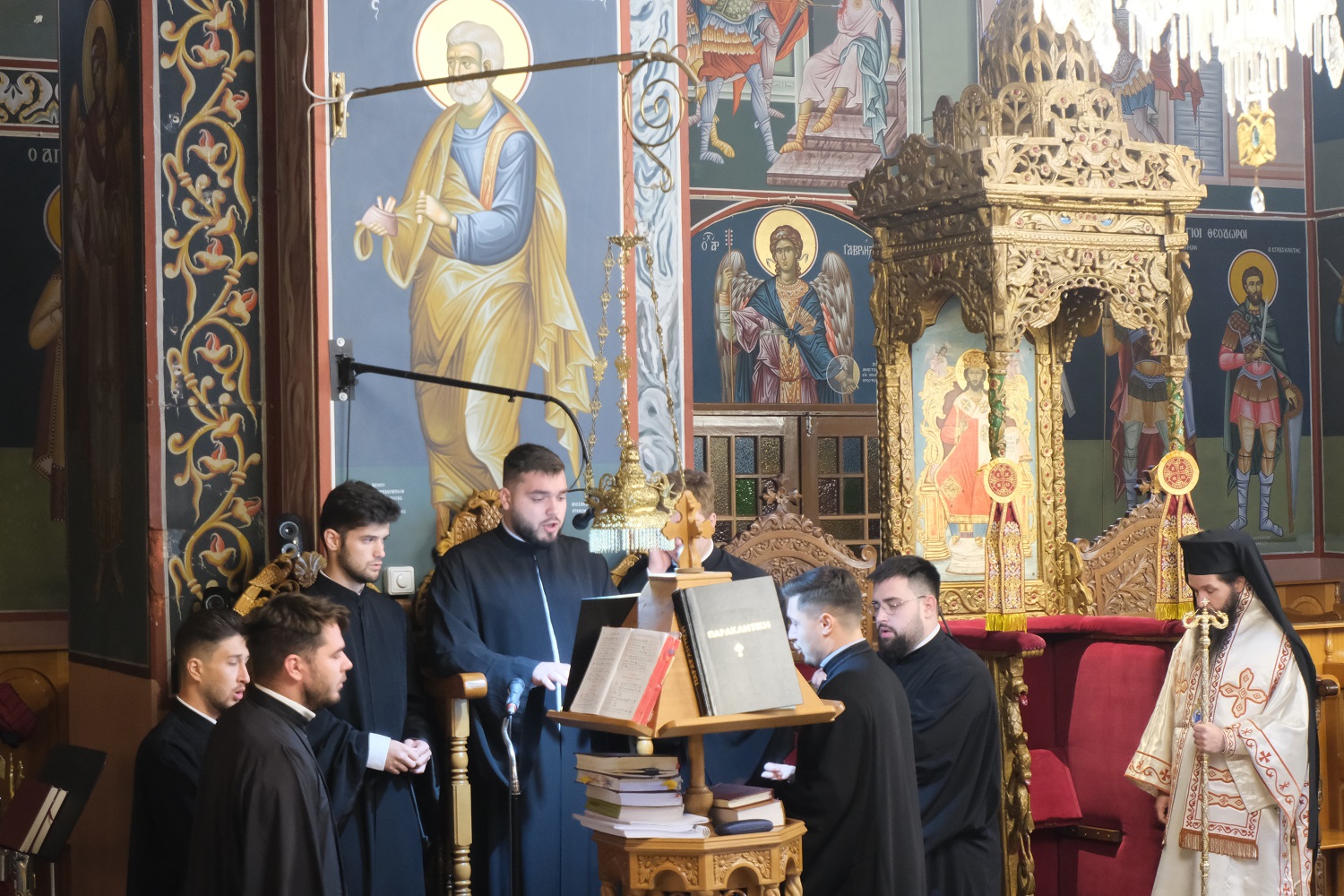Corul Sfântul Ierarh Iosif cel Milostiv a concertat șase zile în Grecia Corul Sfântul Ierarh Iosif cel Milostiv