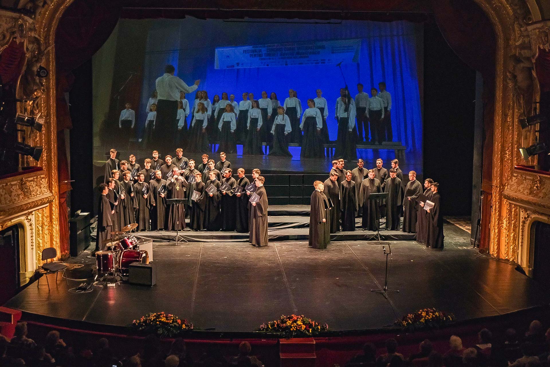 Ediția a X-a a Festivalului Concurs Coral Internațional pentru Tineret „Gavriil Musicescu”, la final Concert la Teatrul Național „Vasile Alecsandri” din Iași