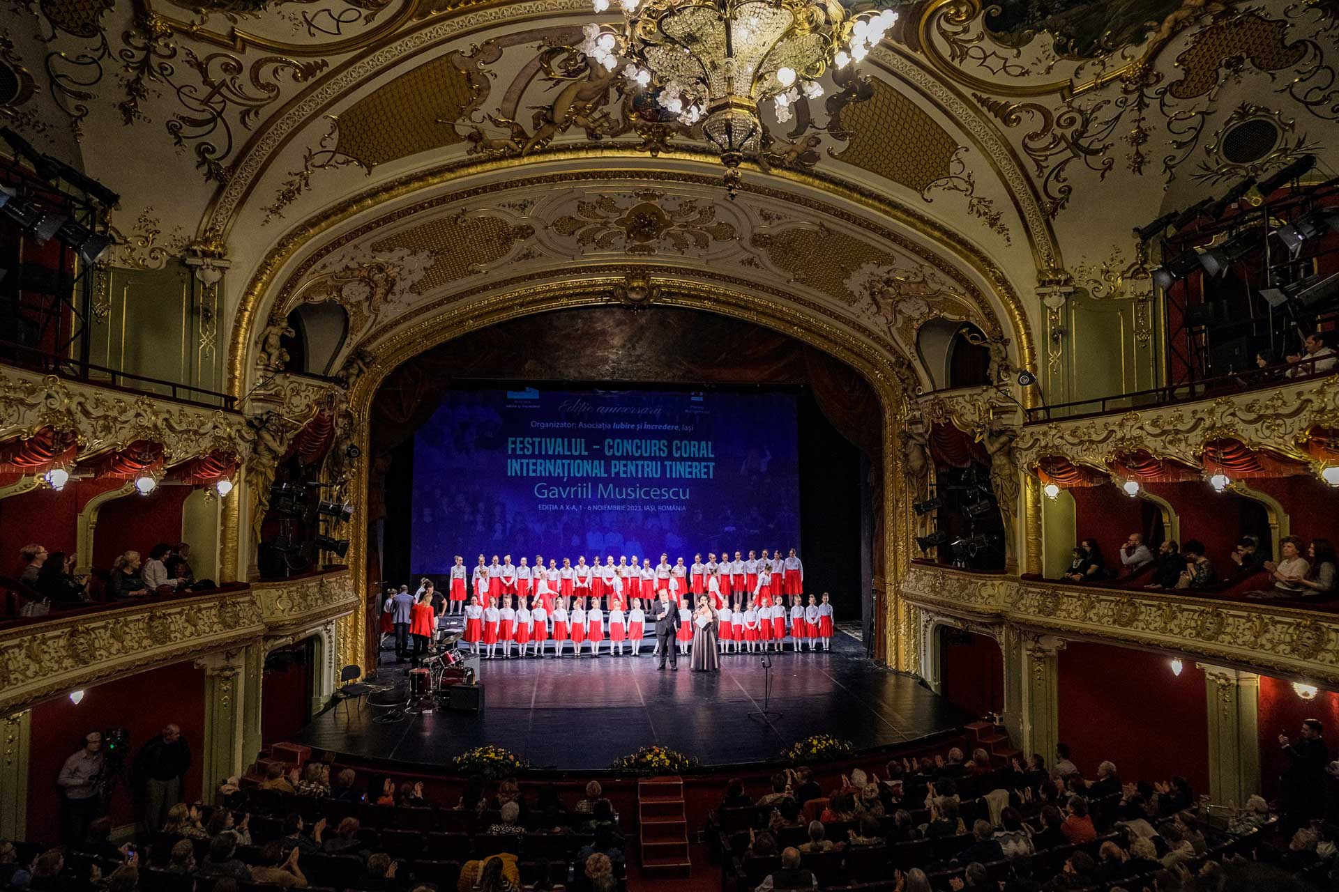 Ediția a X-a a Festivalului Concurs Coral Internațional pentru Tineret „Gavriil Musicescu”, la final Concert la Teatrul Național „Vasile Alecsandri” din Iași