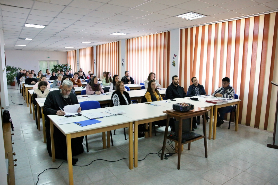Întâlnirea anuală de lucru a asistenților sociali din Arhiepiscopia Iașilor, la Mănăstirea Văratec / Foto: Flavius Popa