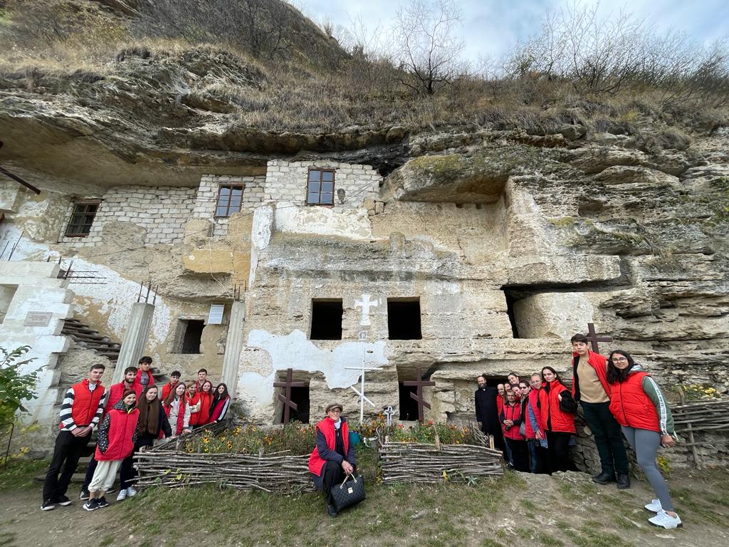 Vizită cultural-istorică în Basarabia, pentru Voluntarii Sfintei Parascheva