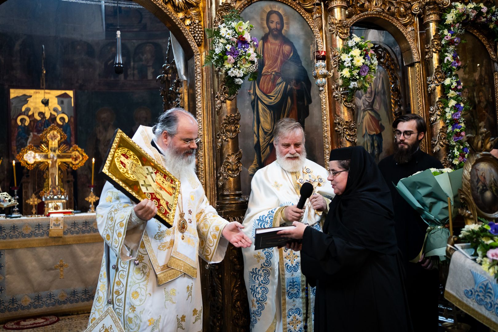 PS Igantie, primind câteva daruri din partea obștii Mănăstirii Frumoasa