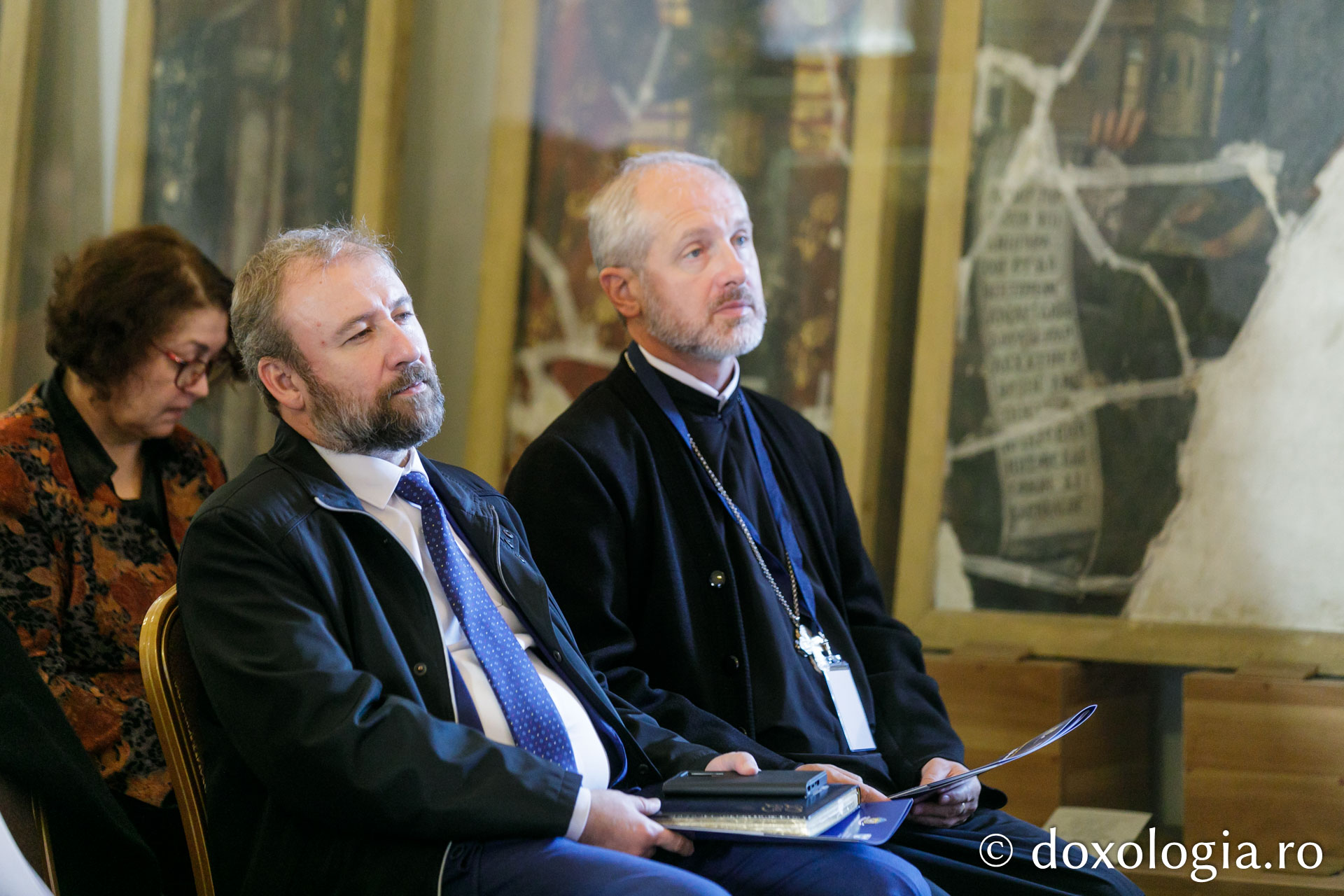 Participanți la simpozion