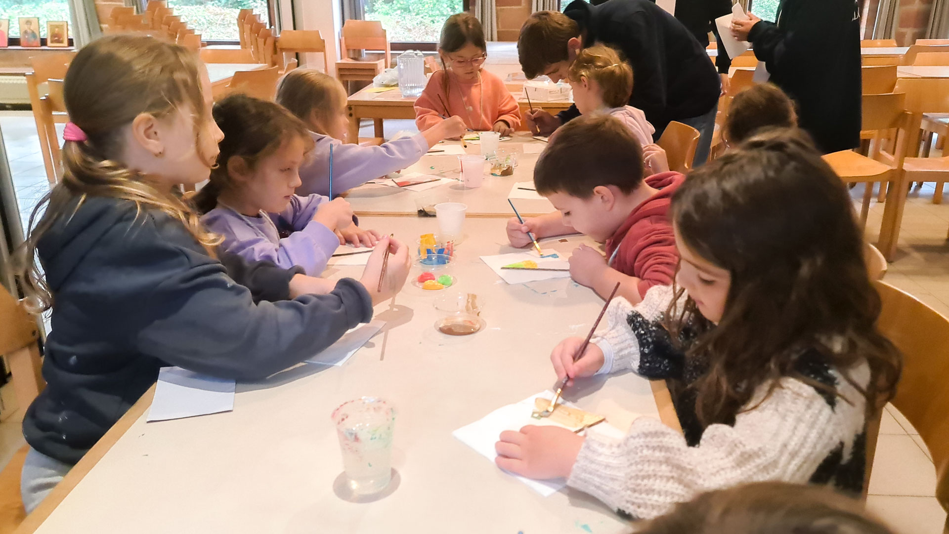 Copiii aflați în tabăra „Bucuria Prieteniei”