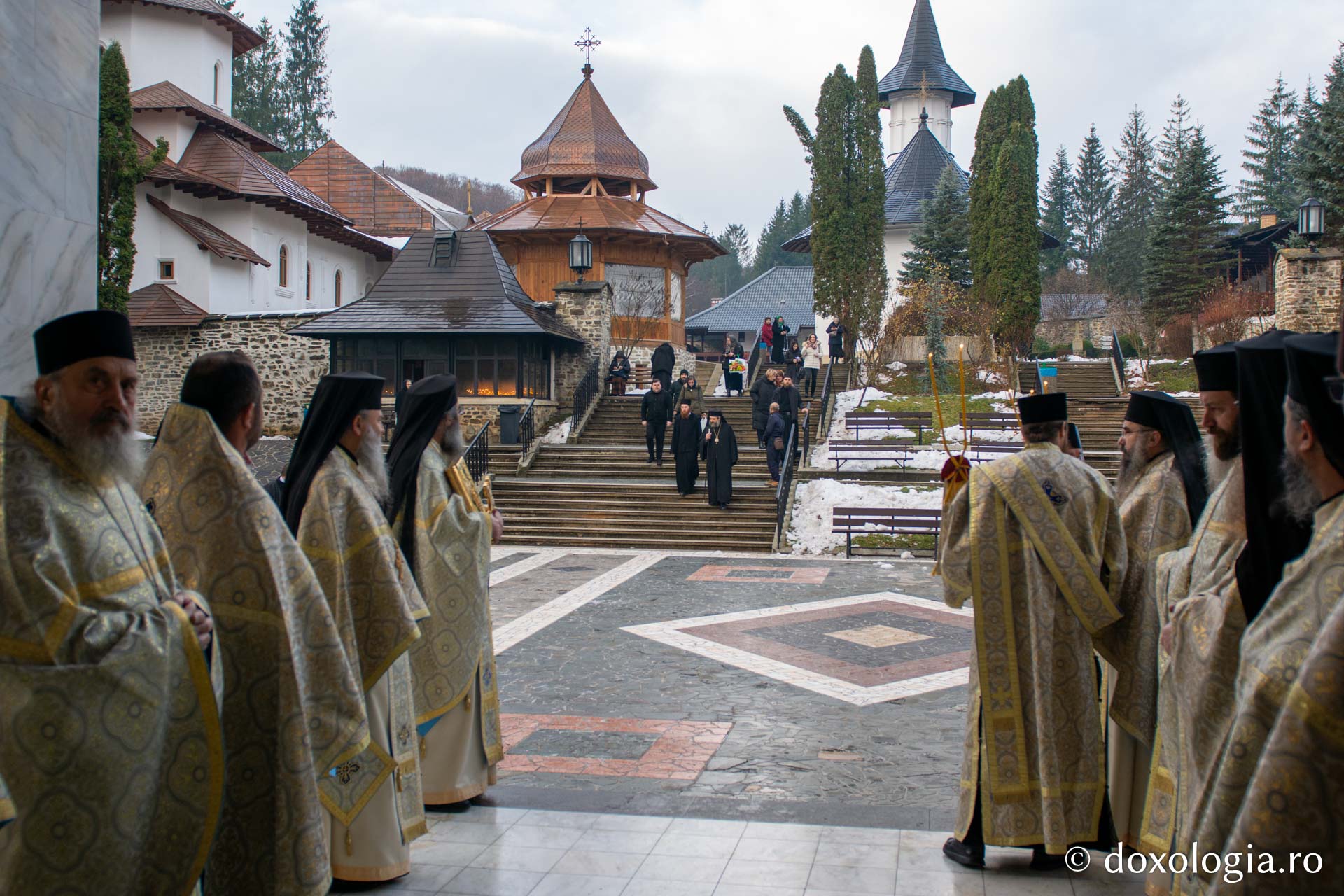 Întâmpinarea ierahului