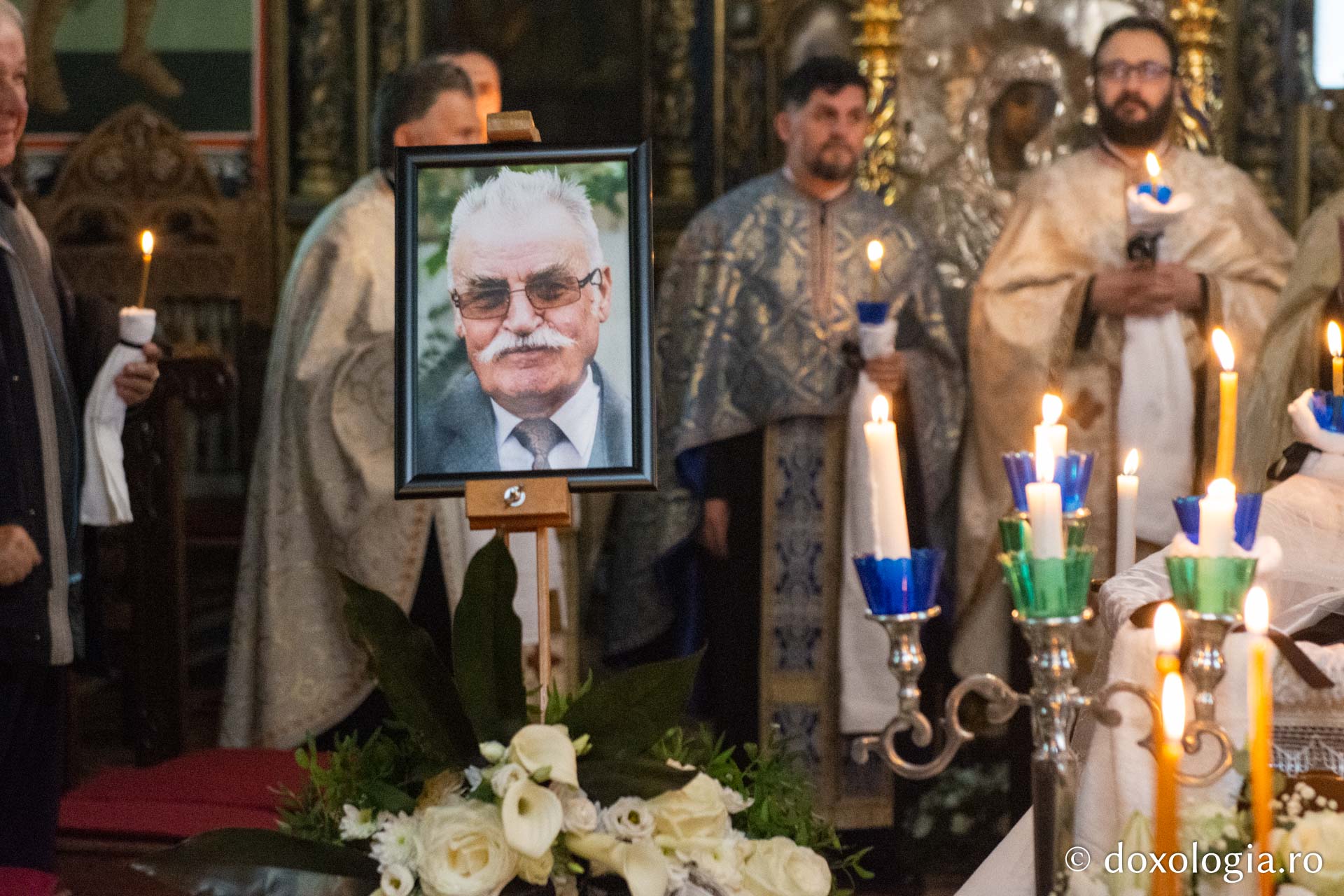 Domnul inginer Ștefan Darabană, expert în domeniul construcțiilor, a fost înmormântat la Iași / Foto: Mihail Vrăjitoru Domnul inginer Ștefan Darabană, expert în domeniul construcțiilor, a fost înmormântat la Iași