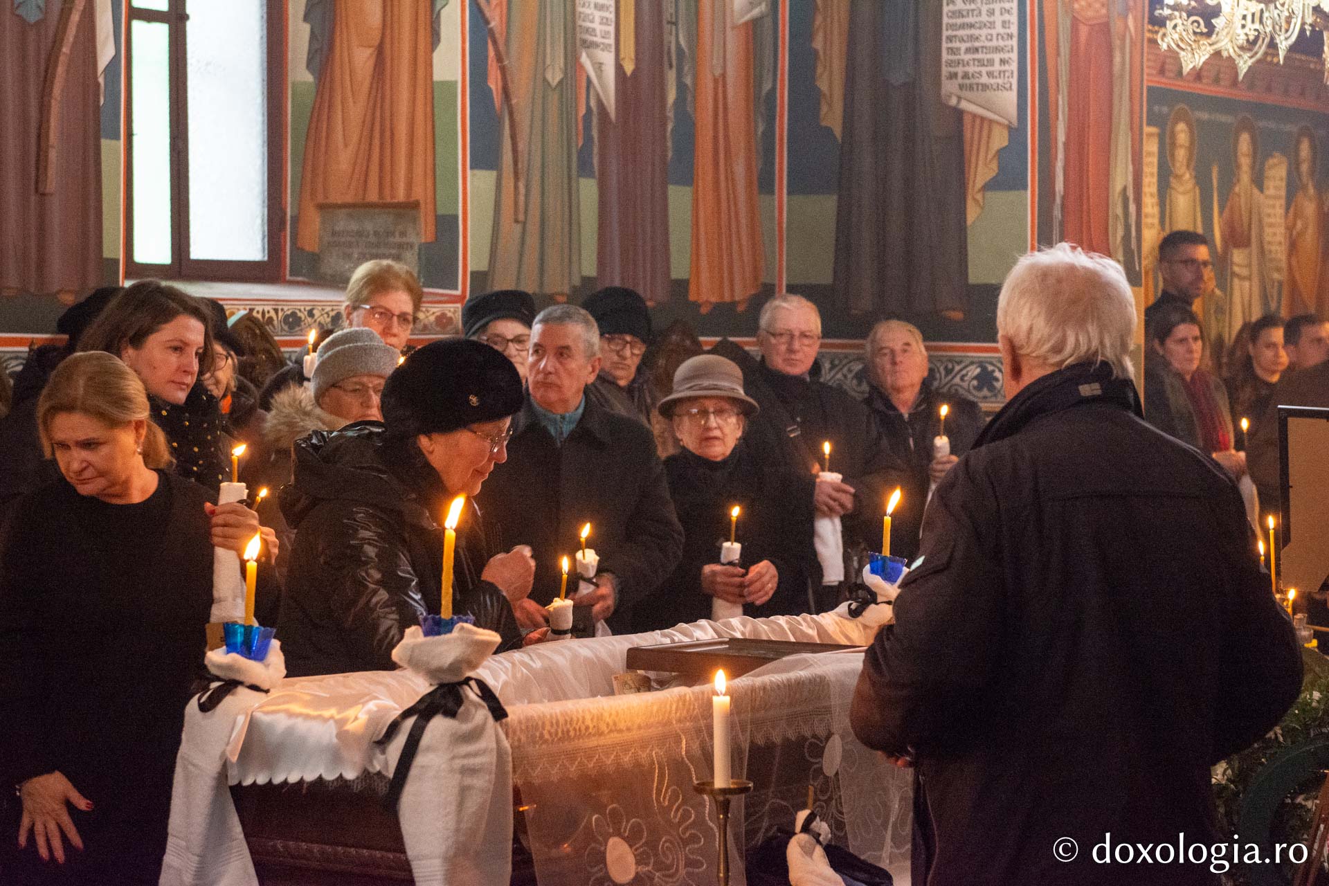 Domnul inginer Ștefan Darabană, expert în domeniul construcțiilor, a fost înmormântat la Iași / Foto: Mihail Vrăjitoru Domnul inginer Ștefan Darabană, expert în domeniul construcțiilor, a fost înmormântat la Iași