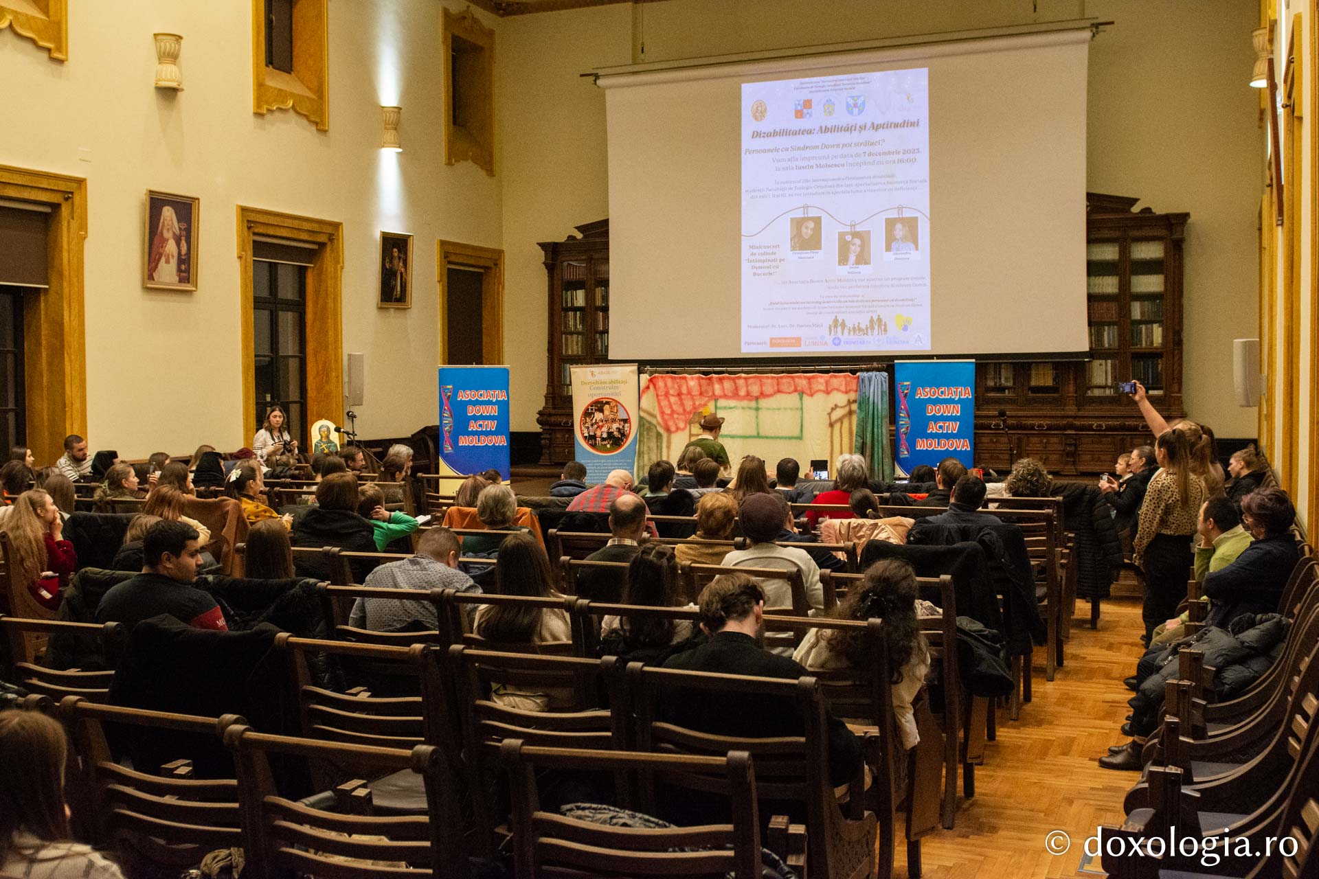 Eveniment dedicat zilei internaționale a persoanei cu dizabilități la Iași