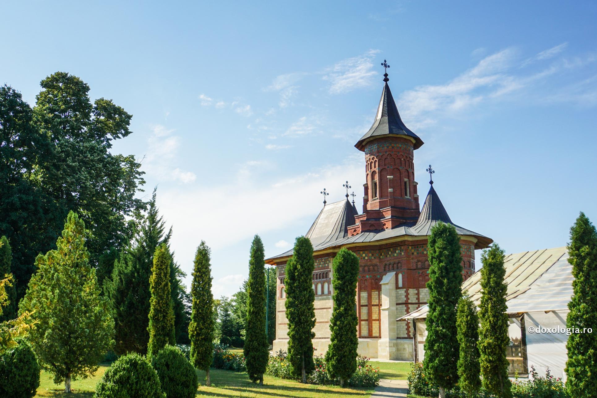 Biserica Mănăstirii Popăuți