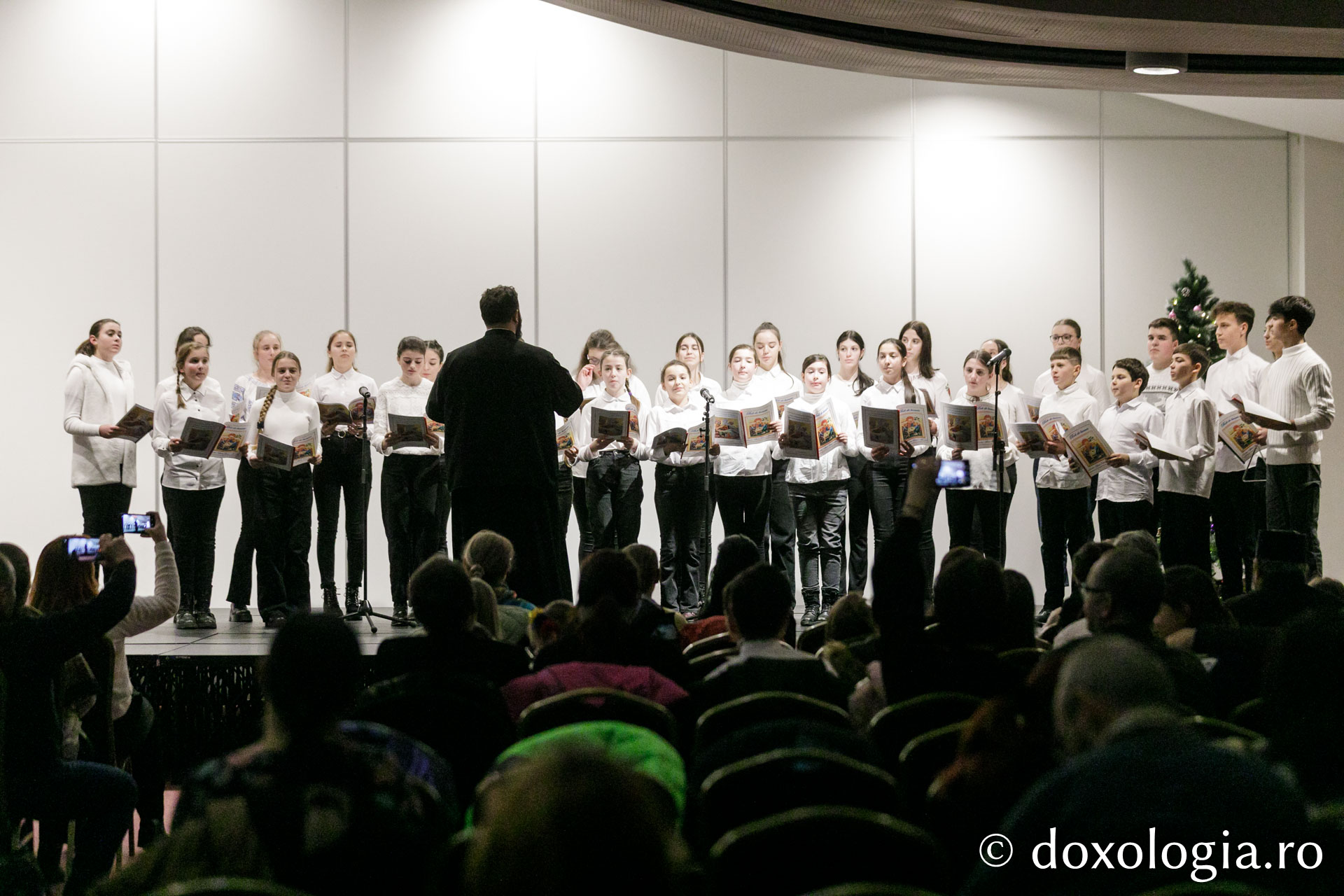 A VIII-a ediție a Festivalului „Cântul Păstorilor”