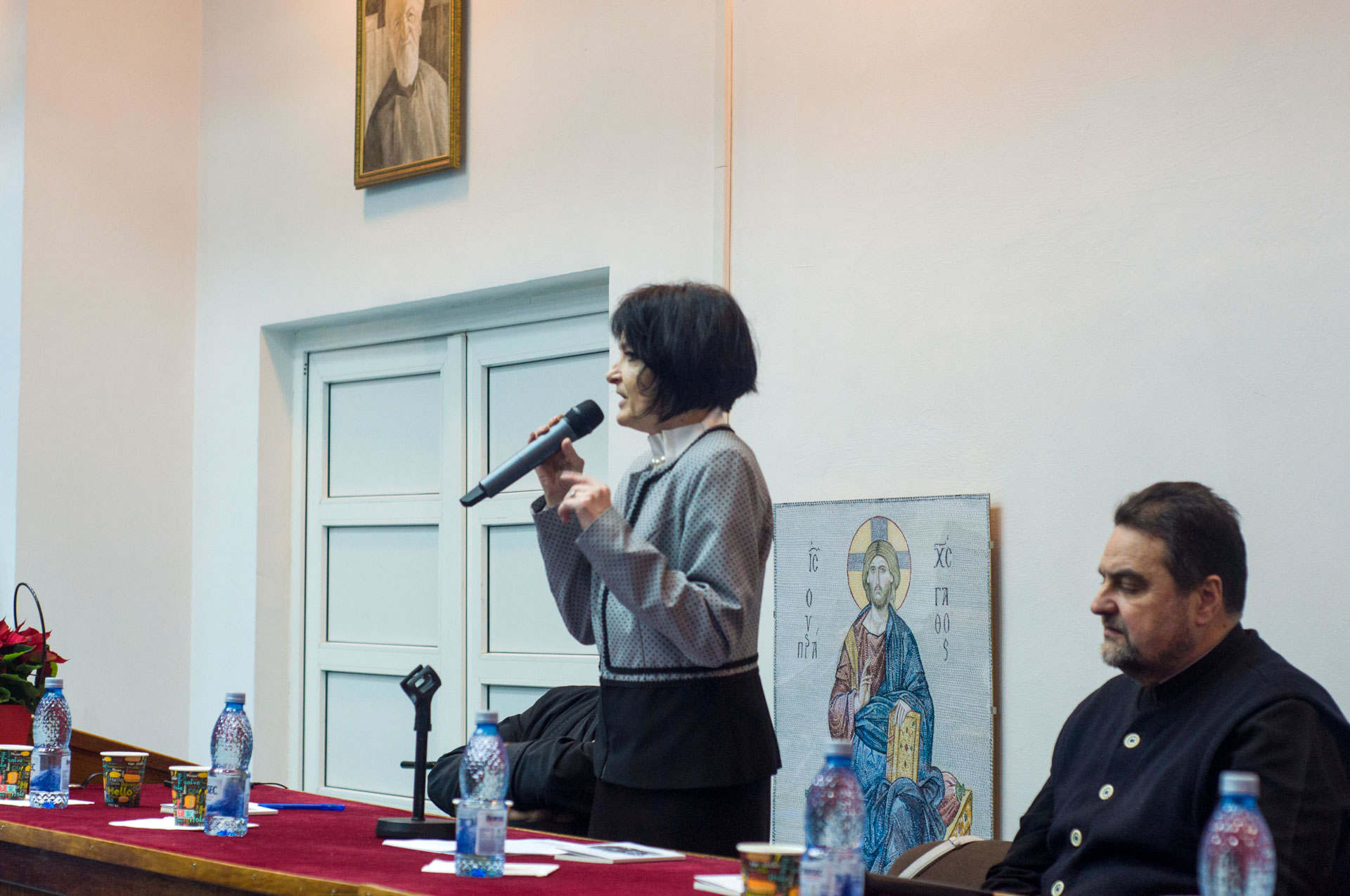 lansarea cărții „Când nu mai ai pe cine să îmbrățișezi”