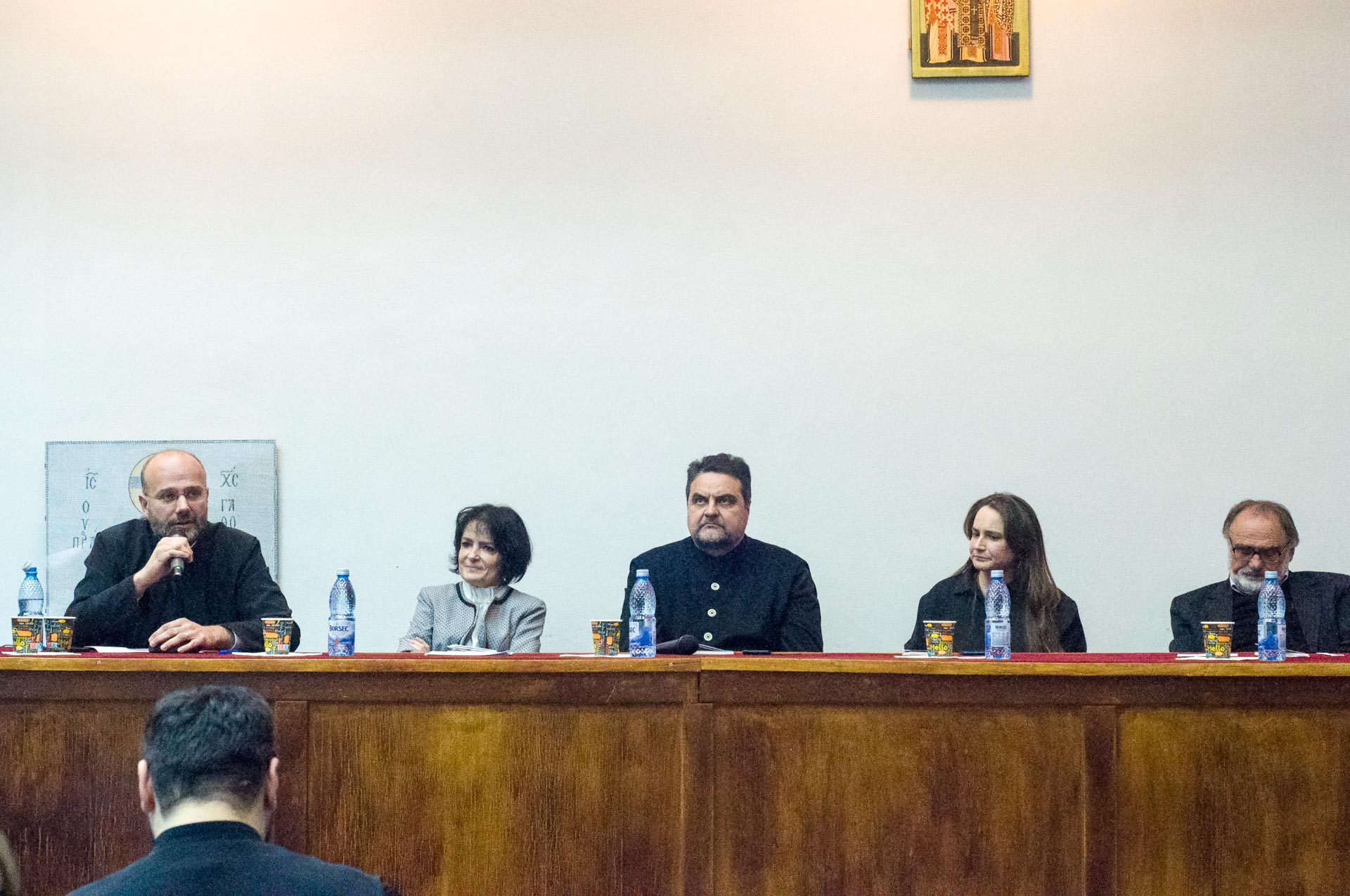 lansarea cărții „Când nu mai ai pe cine să îmbrățișezi”