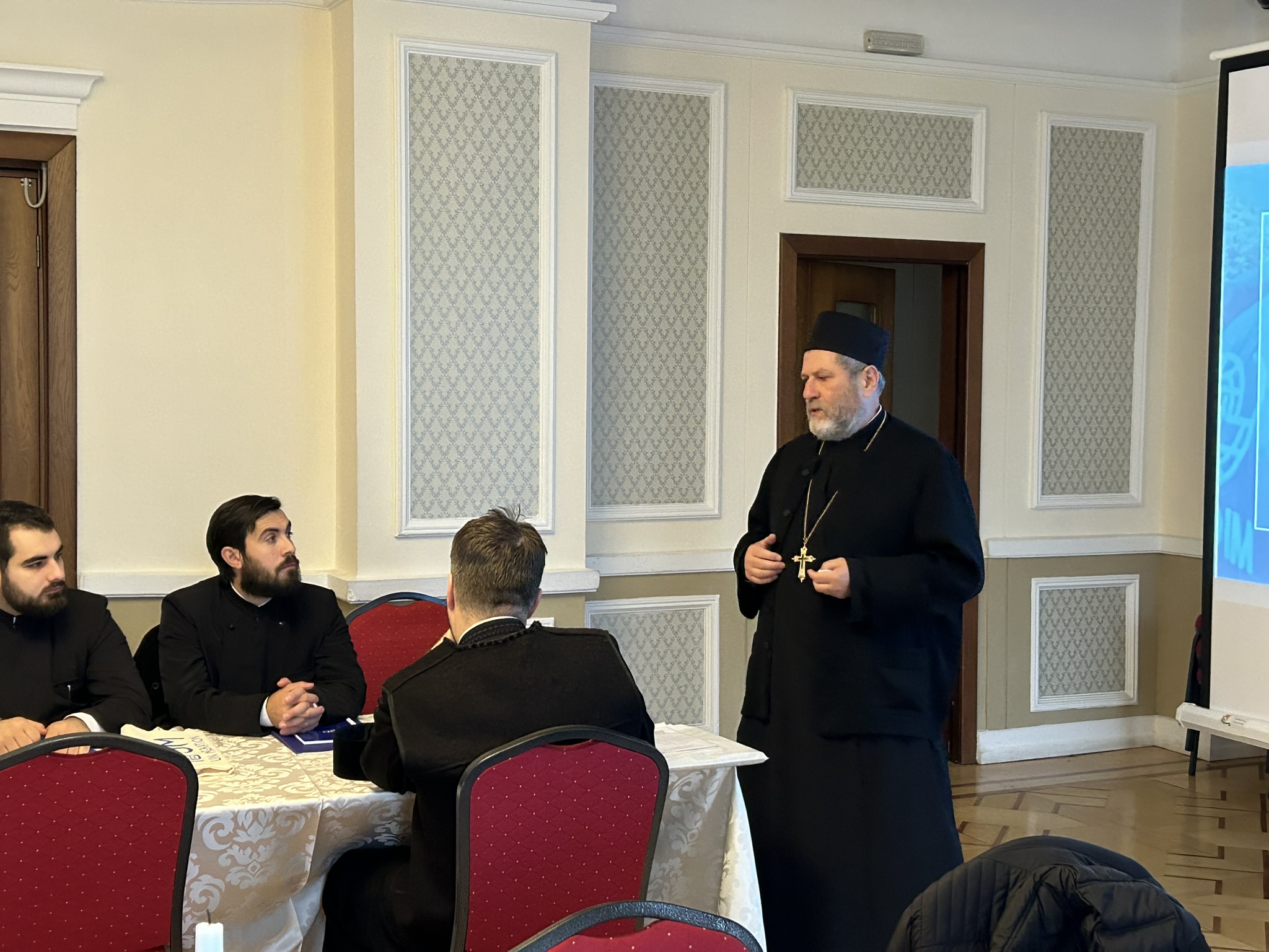 Sesiune de formare pentru preoți, privind protejarea și asistența victemelor traficului de persoane