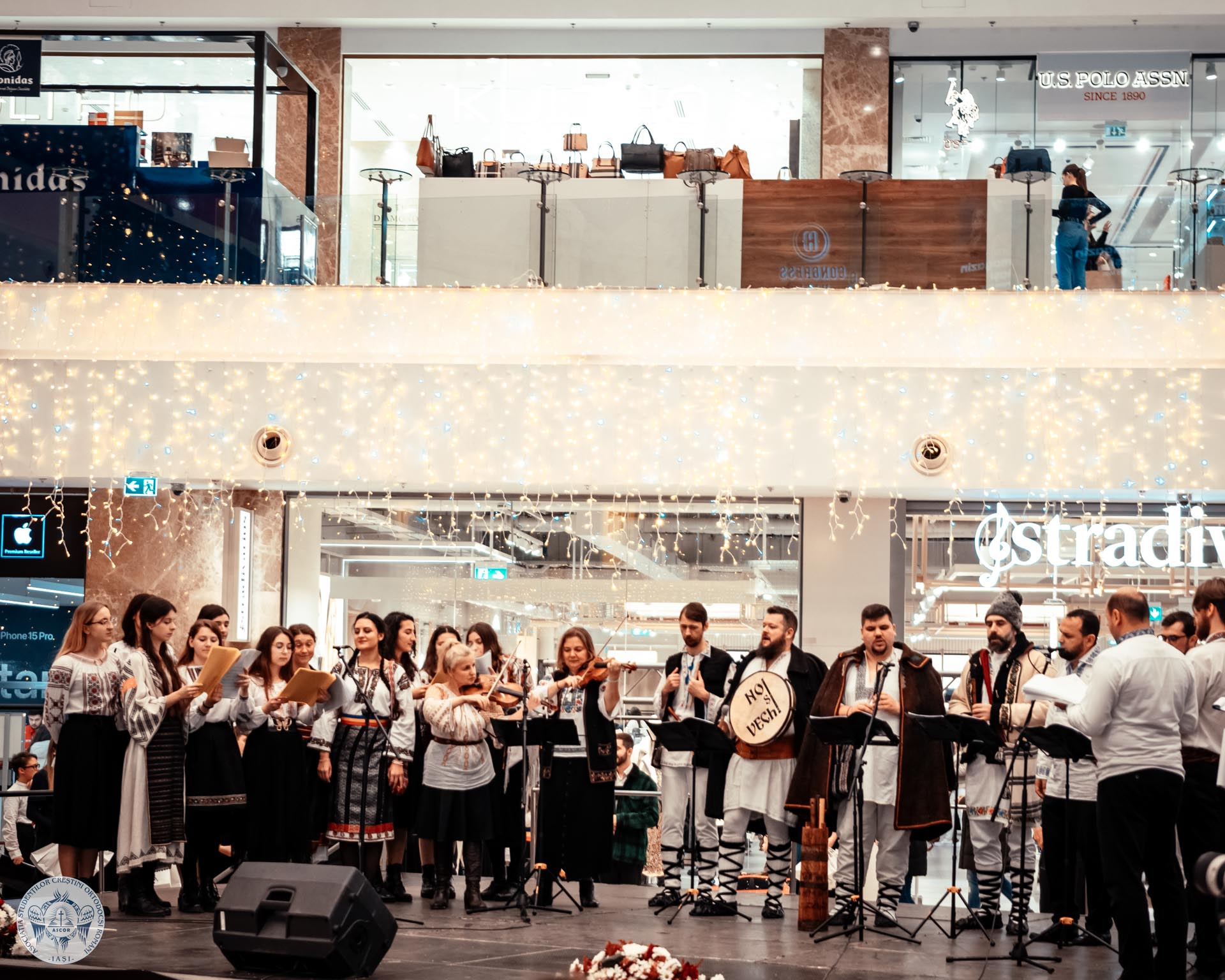 ASCOR Iași a organizat un concert de colinde la 33 de ani de activitate