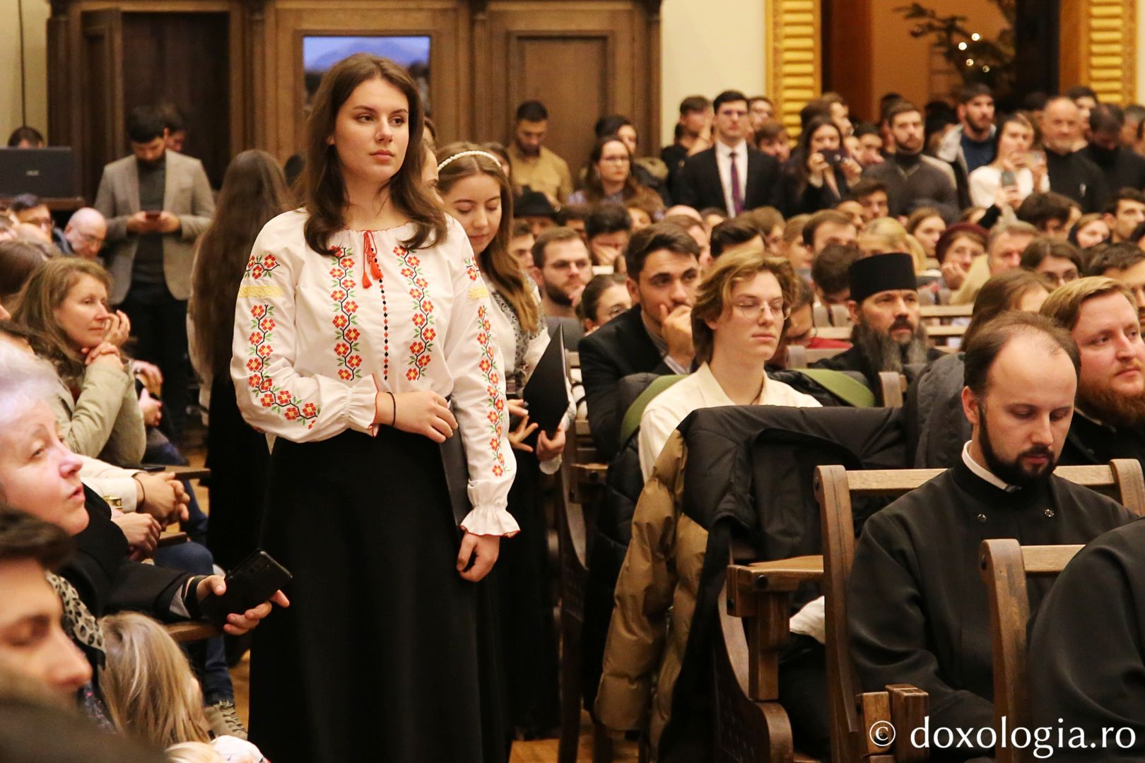 Bucuria Nașterii Domnului la Serbarea de Crăciun a Facultății de Teologie Ortodoxă din Iași