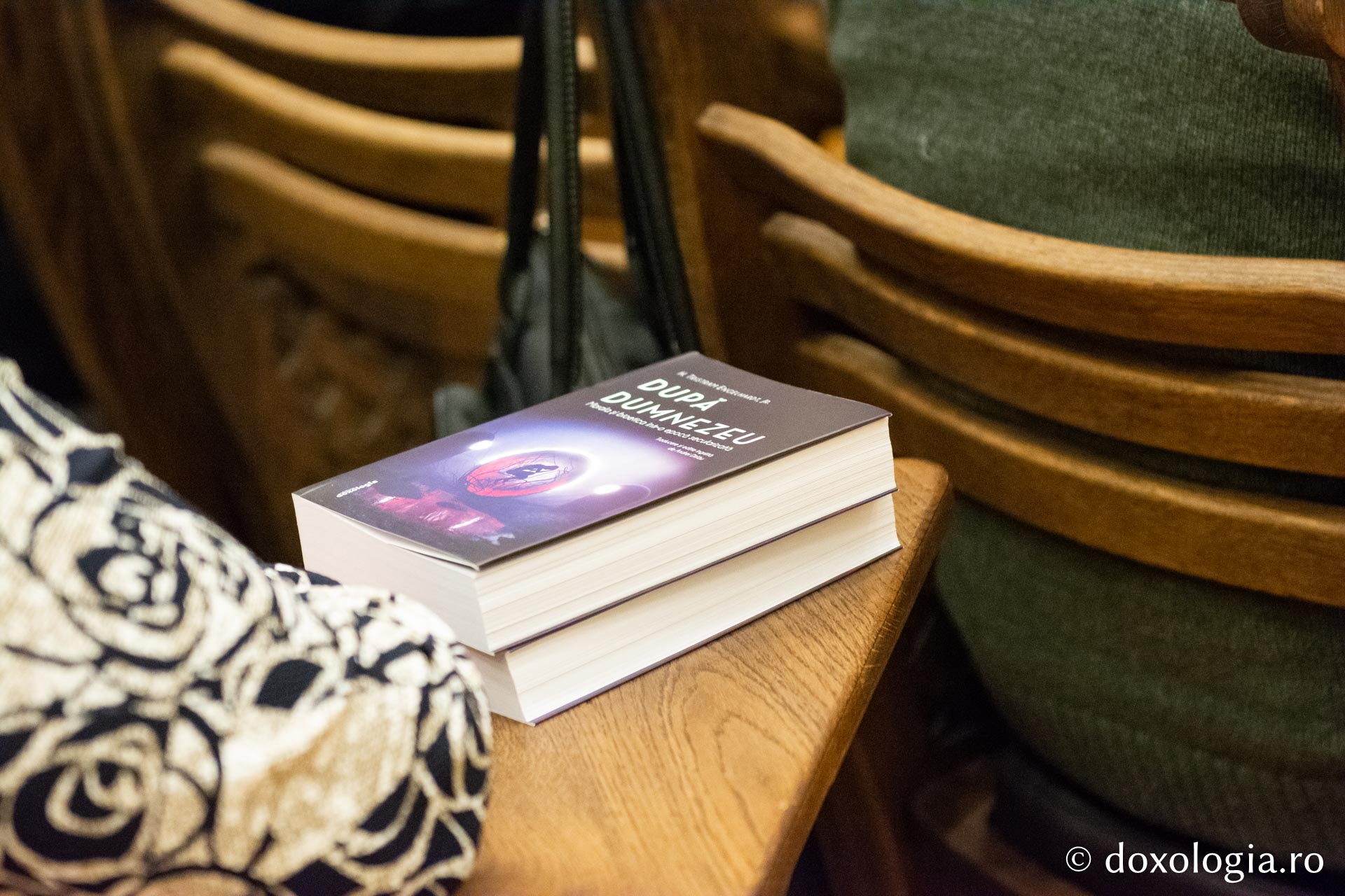 Lansarea cărții „După Dumnezeu: morala și bioetica într-o epocă secularizată” de H. Tristram Engelhardt Jr.