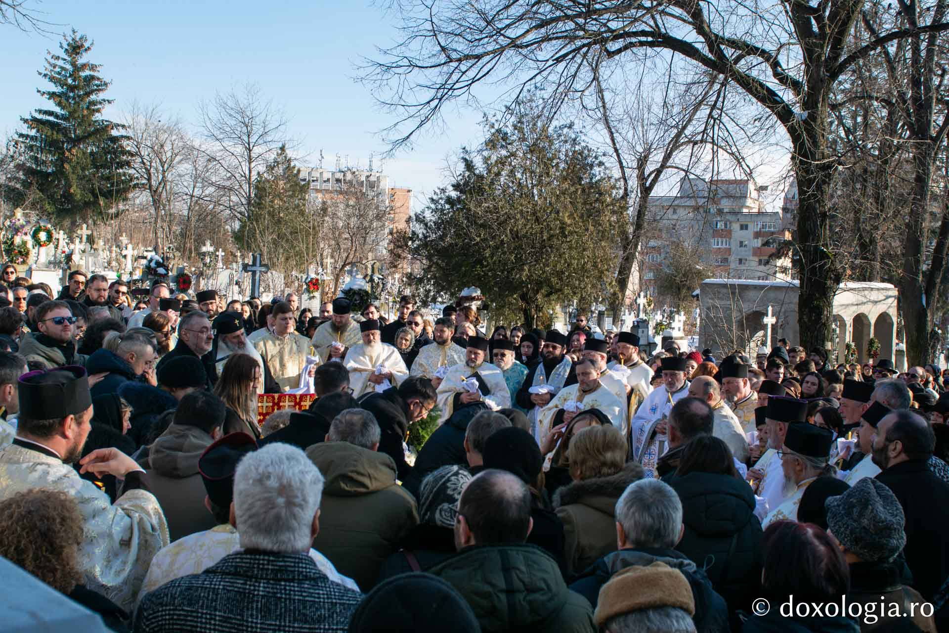 Profesoara și preoteasa Dana Louise Barnea a fost înmormântată / Foto: Mihail Vrăjitoru Profesoara și preoteasa Dana Louise Barnea a fost înmormântată