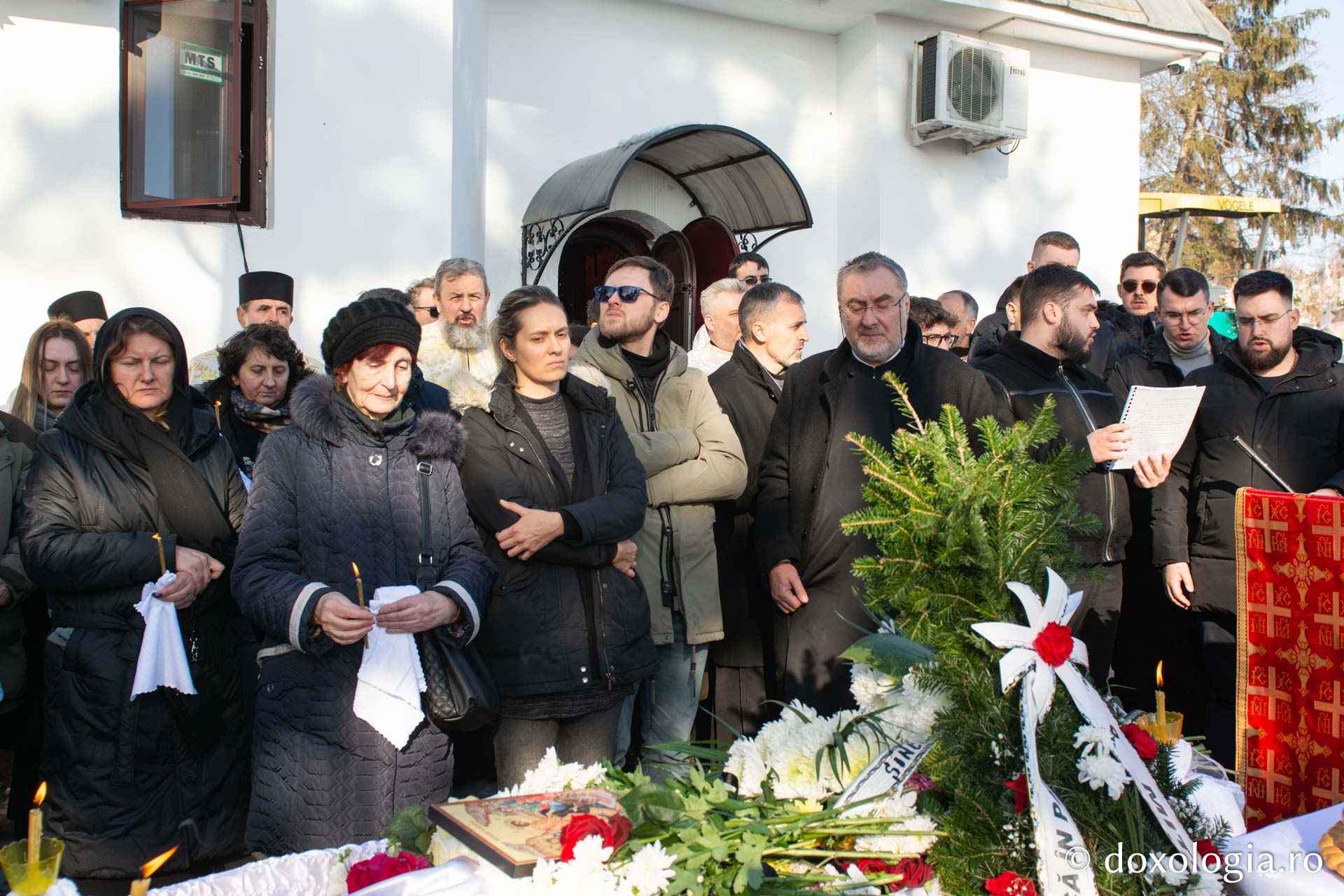 Profesoara și preoteasa Dana Louise Barnea a fost înmormântată / Foto: Mihail Vrăjitoru Profesoara și preoteasa Dana Louise Barnea a fost înmormântată