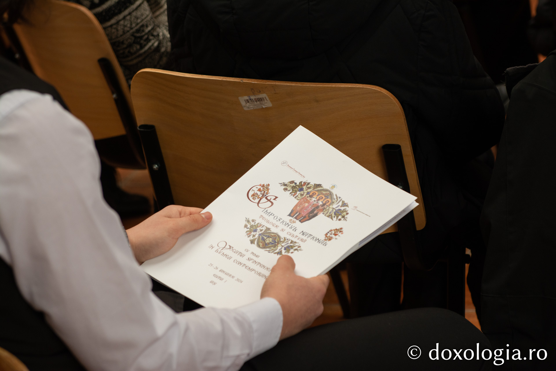 Simpozionul Naţional „Teologie şi Cultură”, la Seminarul Teologic Ortodox „Sfântul Vasile cel Mare” din Iași