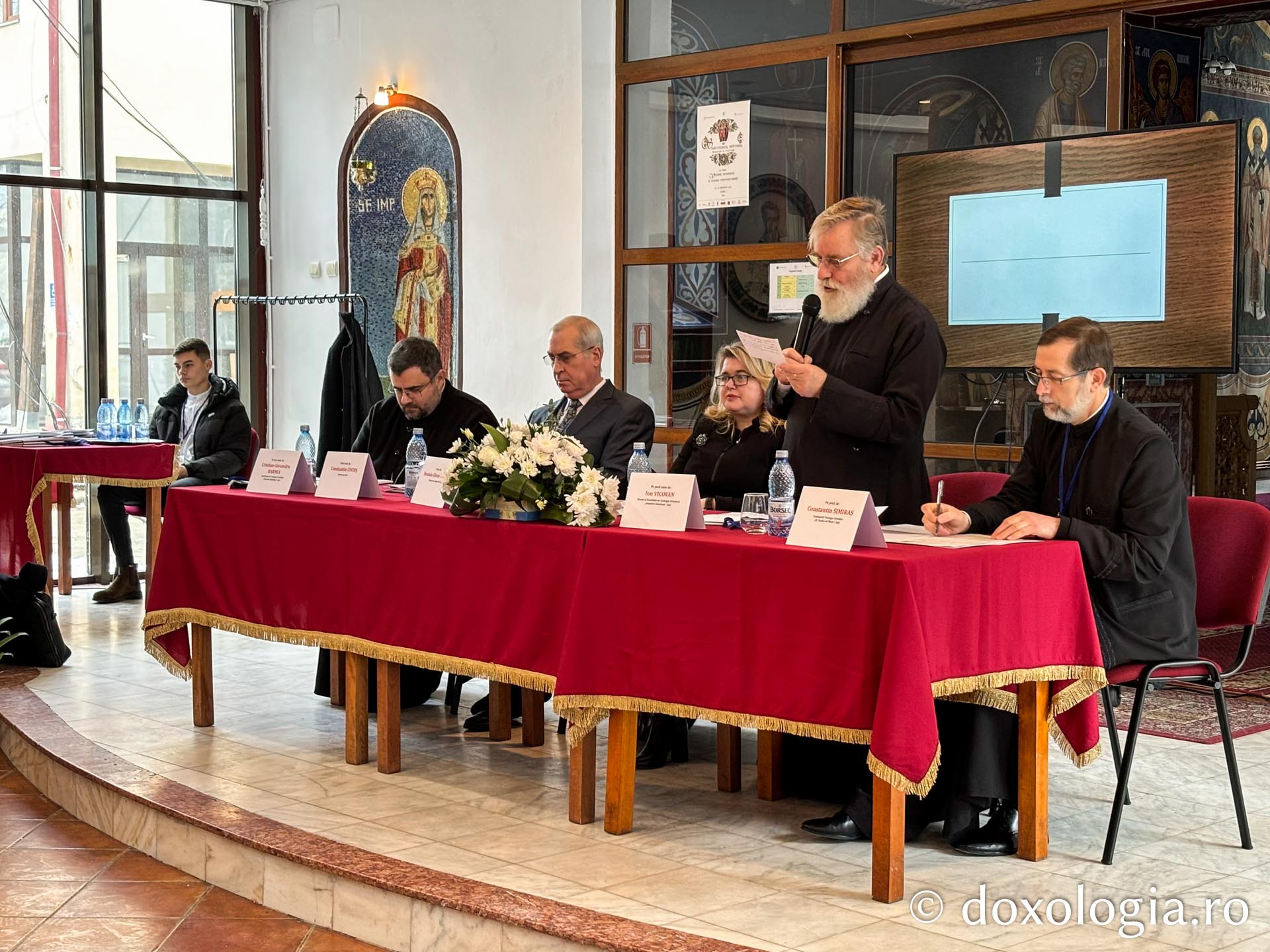 Simpozionul Naţional „Teologie şi Cultură”, la Seminarul Teologic Ortodox „Sfântul Vasile cel Mare” din Iași