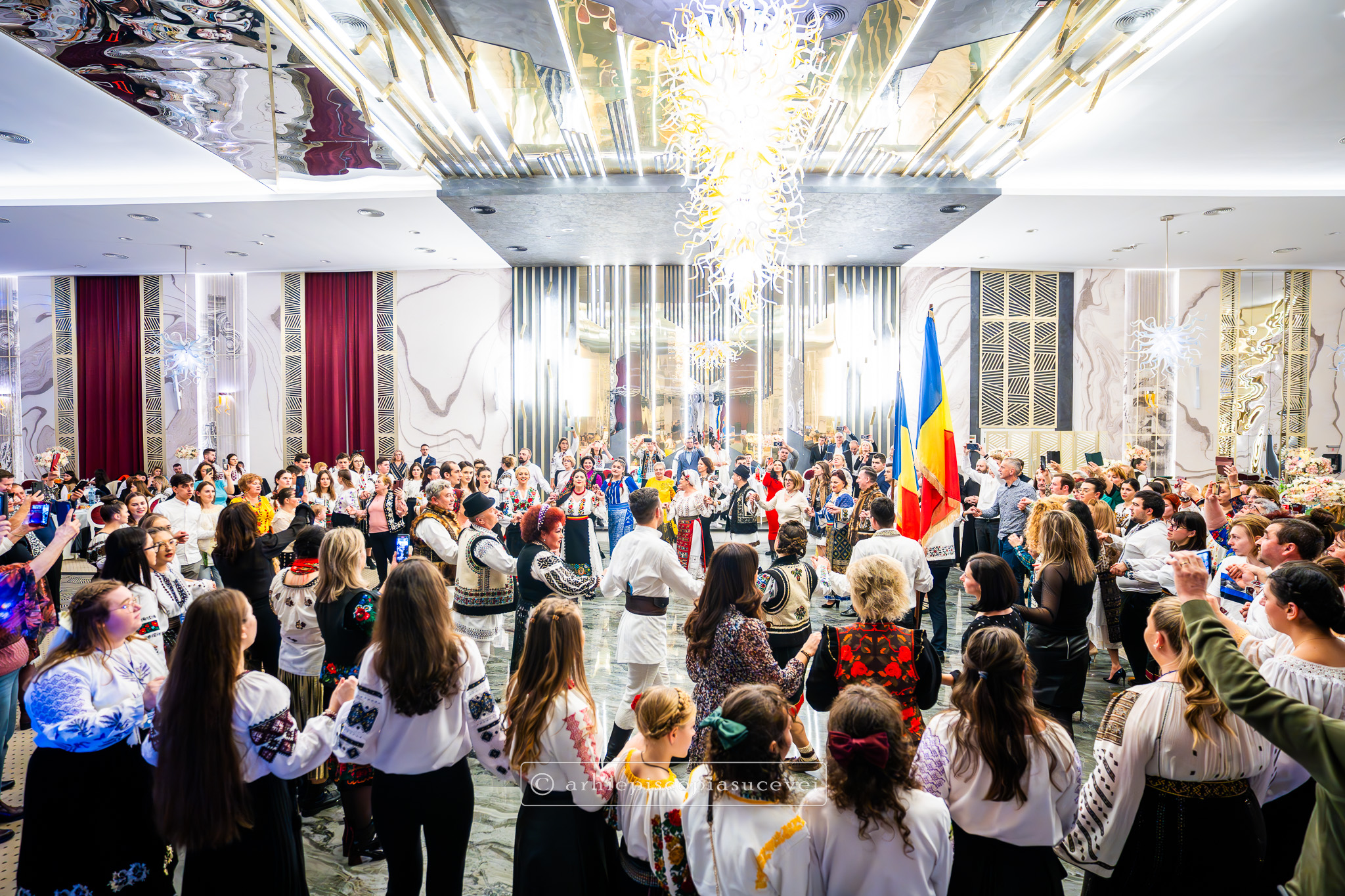 Eveniment caritabil organizat de ASCOR Suceava / Foto: arhiepiscopiasucevei.ro Concert caritabil intitulat „Din inima artiștilor”