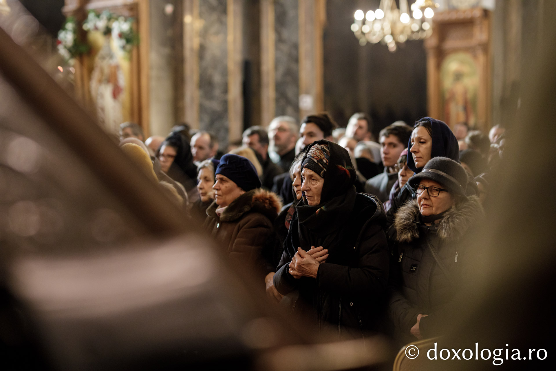 Sfinții Trei Ierarhi, sărbătoriți de studenții teologi ortodocși din capitala Moldovei