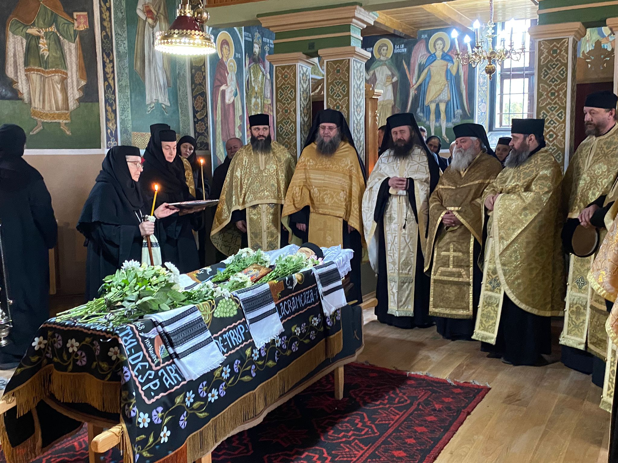 înmormântare monahie