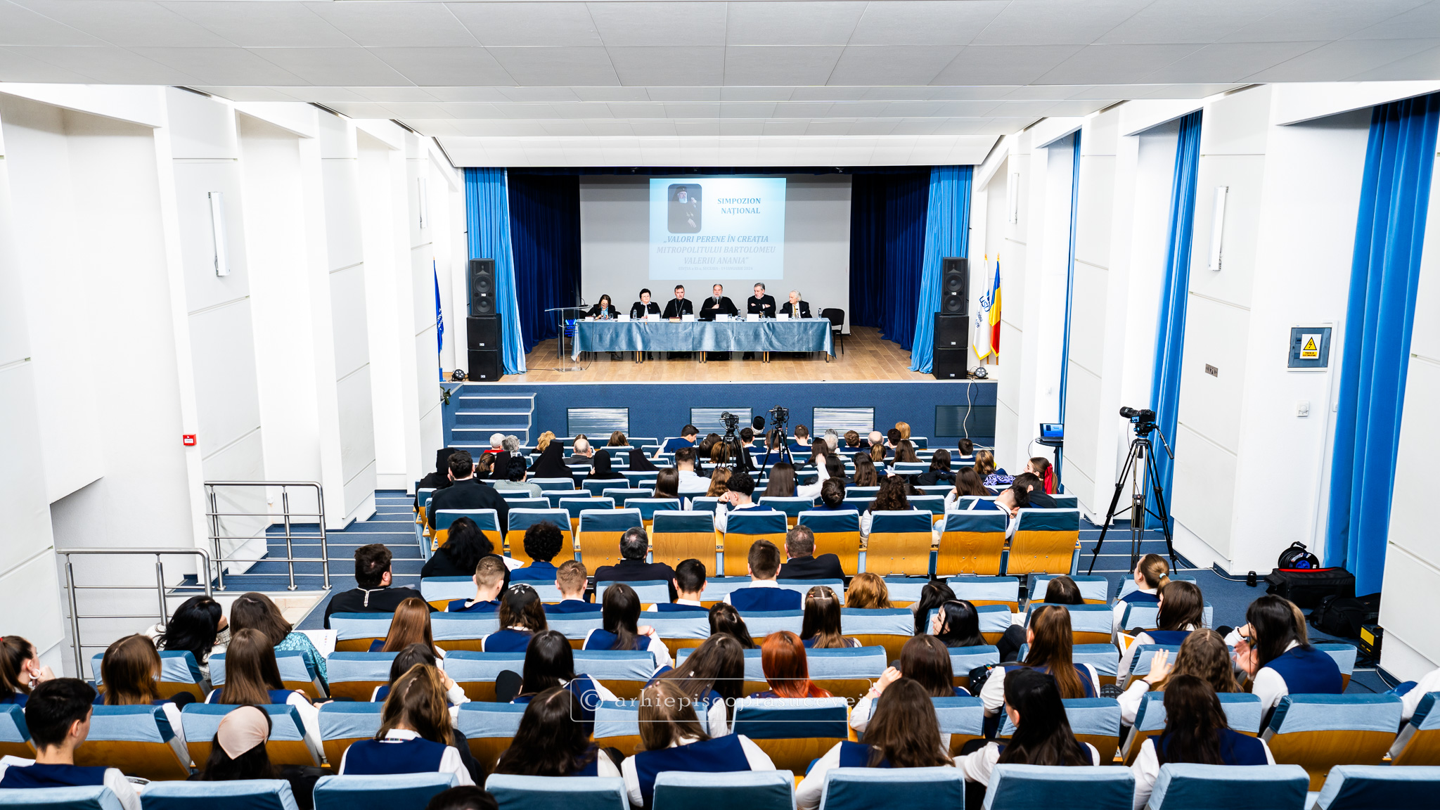 Simpozionul Național „Valori perene în creația Mitropolitului Bartolomeu Valeriu Anania” a ajuns la cea de a XI-a ediție / Foto: Irina Uraschi Simpozionul Național „Valori perene în creația Mitropolitului Bartolomeu Valeriu Anania”