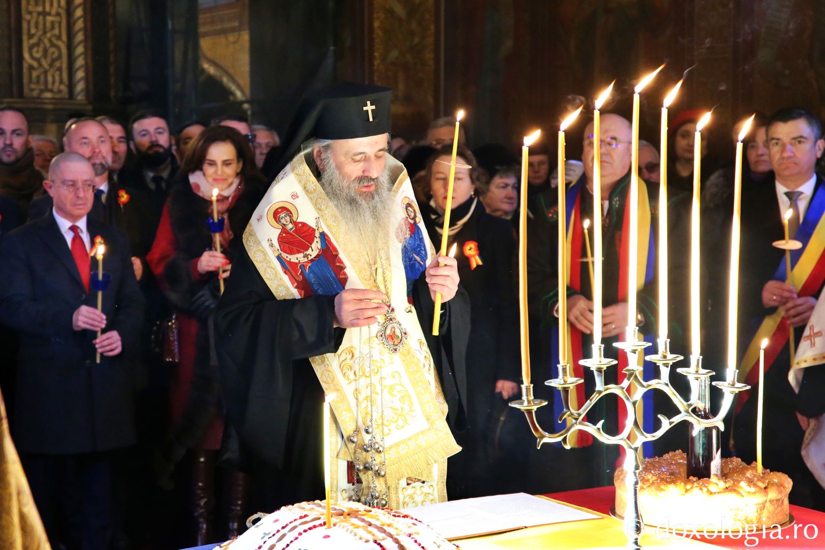 IPS Teofan la Mănăstirea „Sfinții Trei Ierarhi” din Iași, la Parastasul Domnitorului Alexandru Ioan Cuza