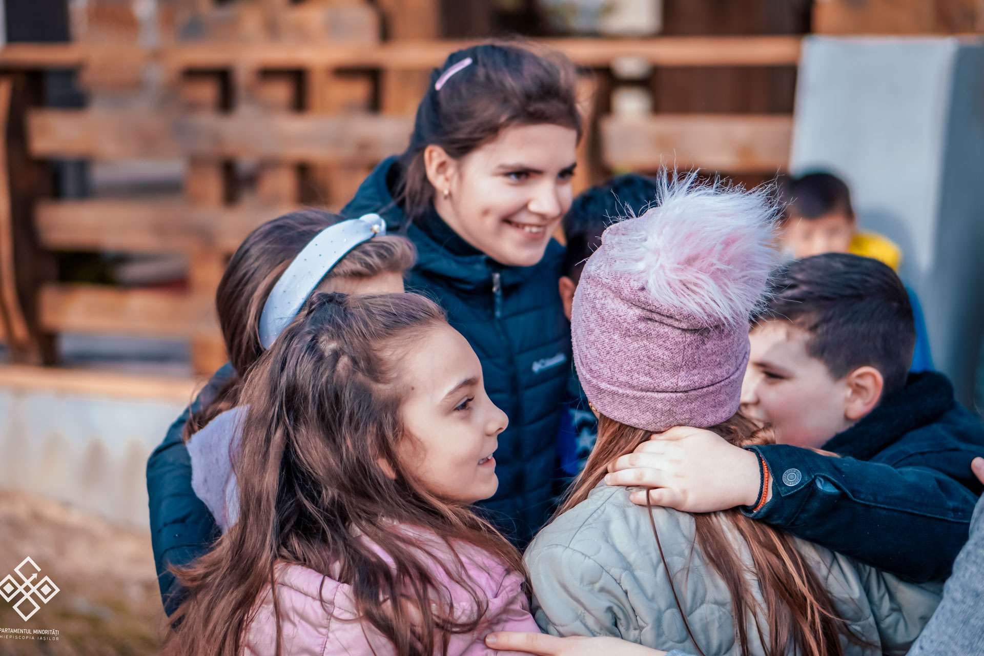 Liturghie misionară și activități de recreere pentru tinerii parohiei Păușești