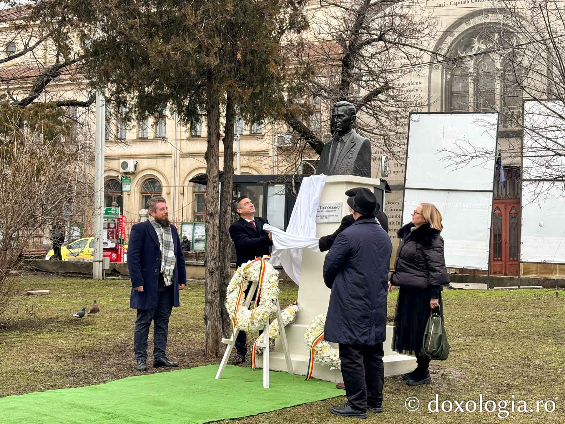 Inaugurare bust Ionel Teodoreanu