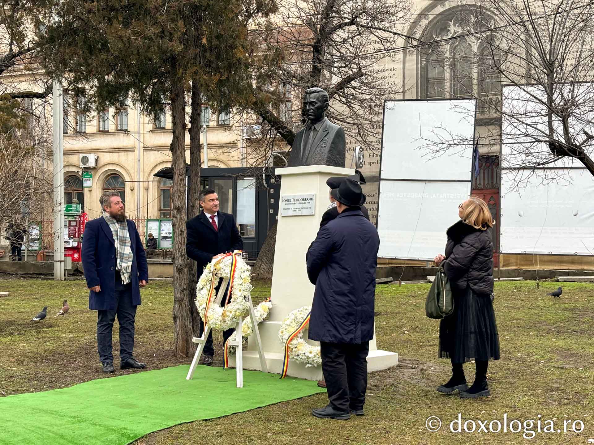 Inaugurarea bustului scriitorului Ionel Teodoreanu / Foto: Mihail Vrăjitoru Inaugurare bust Ionel Teodoreanu