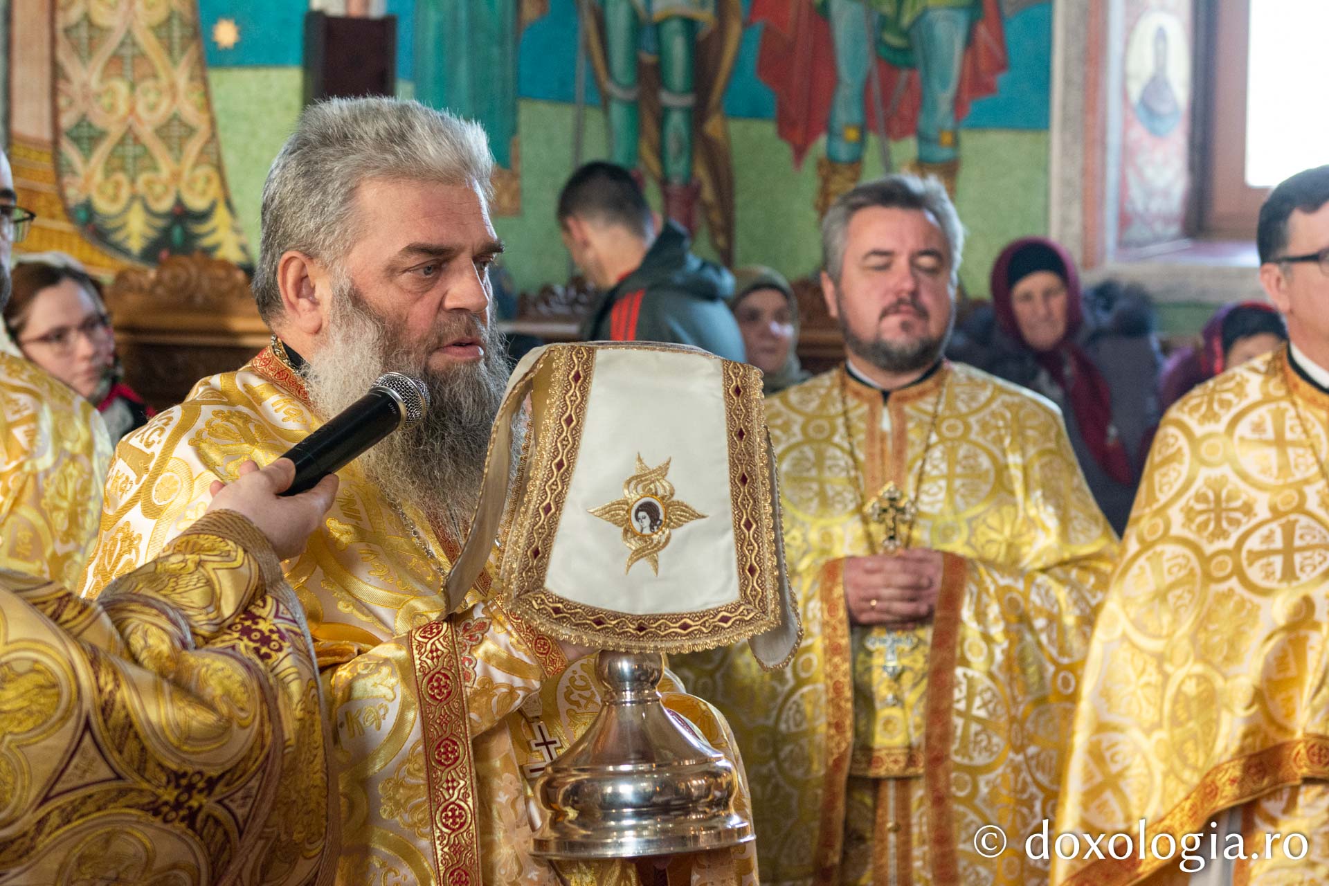 Patriarhul Teoctist Arăpașu a fost pomenit în locurile natale / Foto: Mihail Vrăjitoru Patriarhul Teoctist Arăpașu a fost pomenit în locurile natale